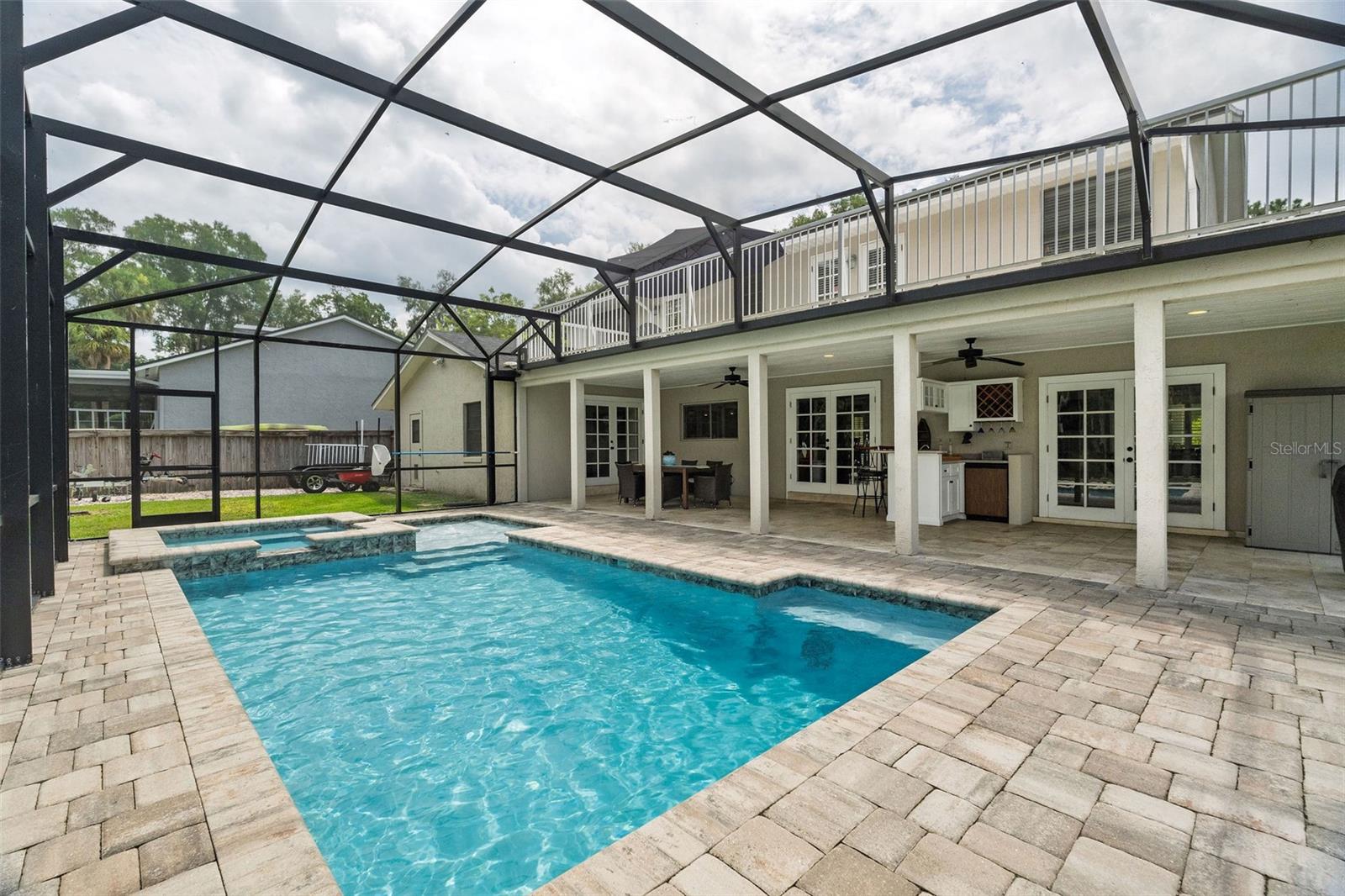 2260 W CLASSIC COURT