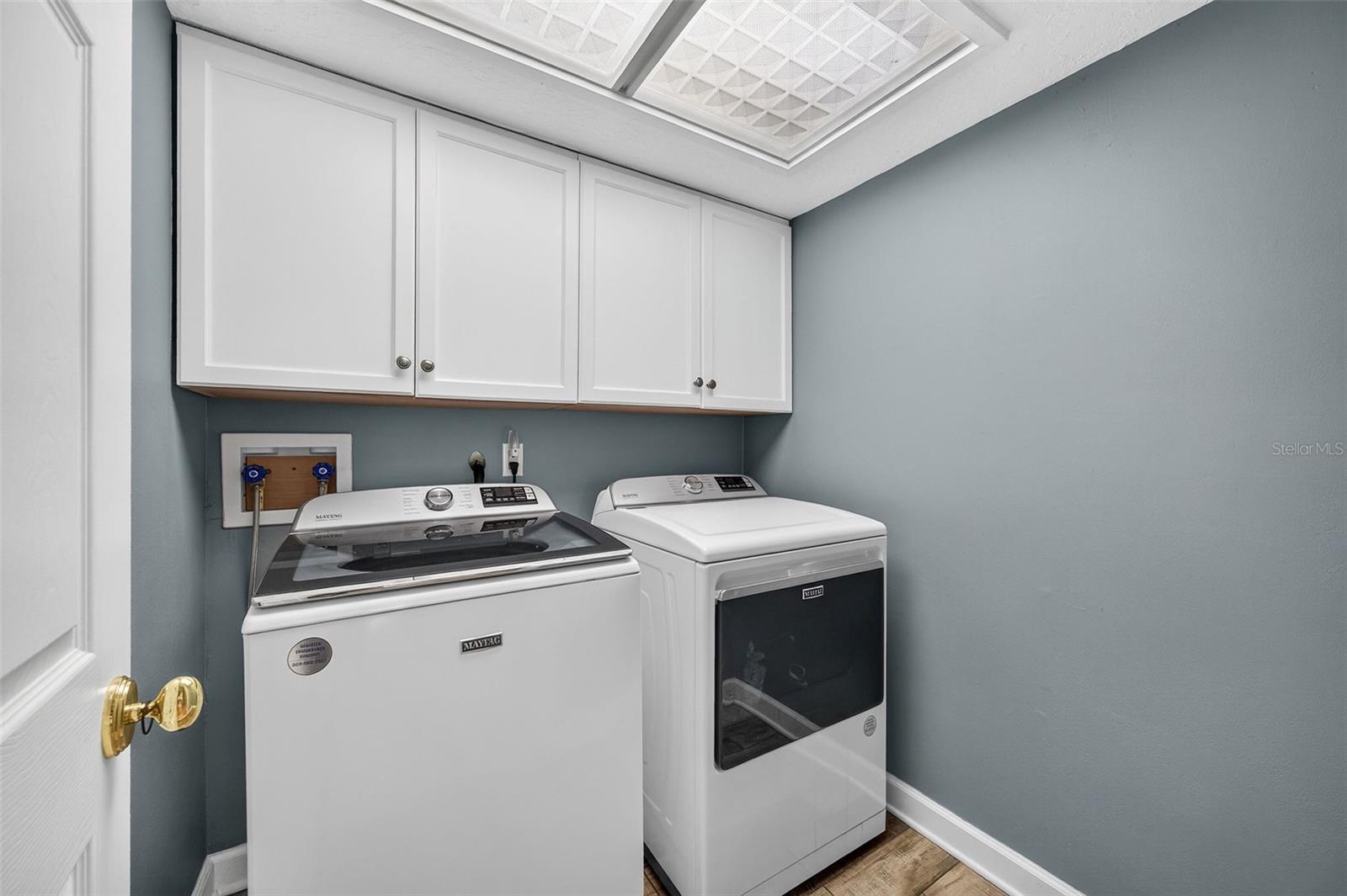 2260 W CLASSIC COURT