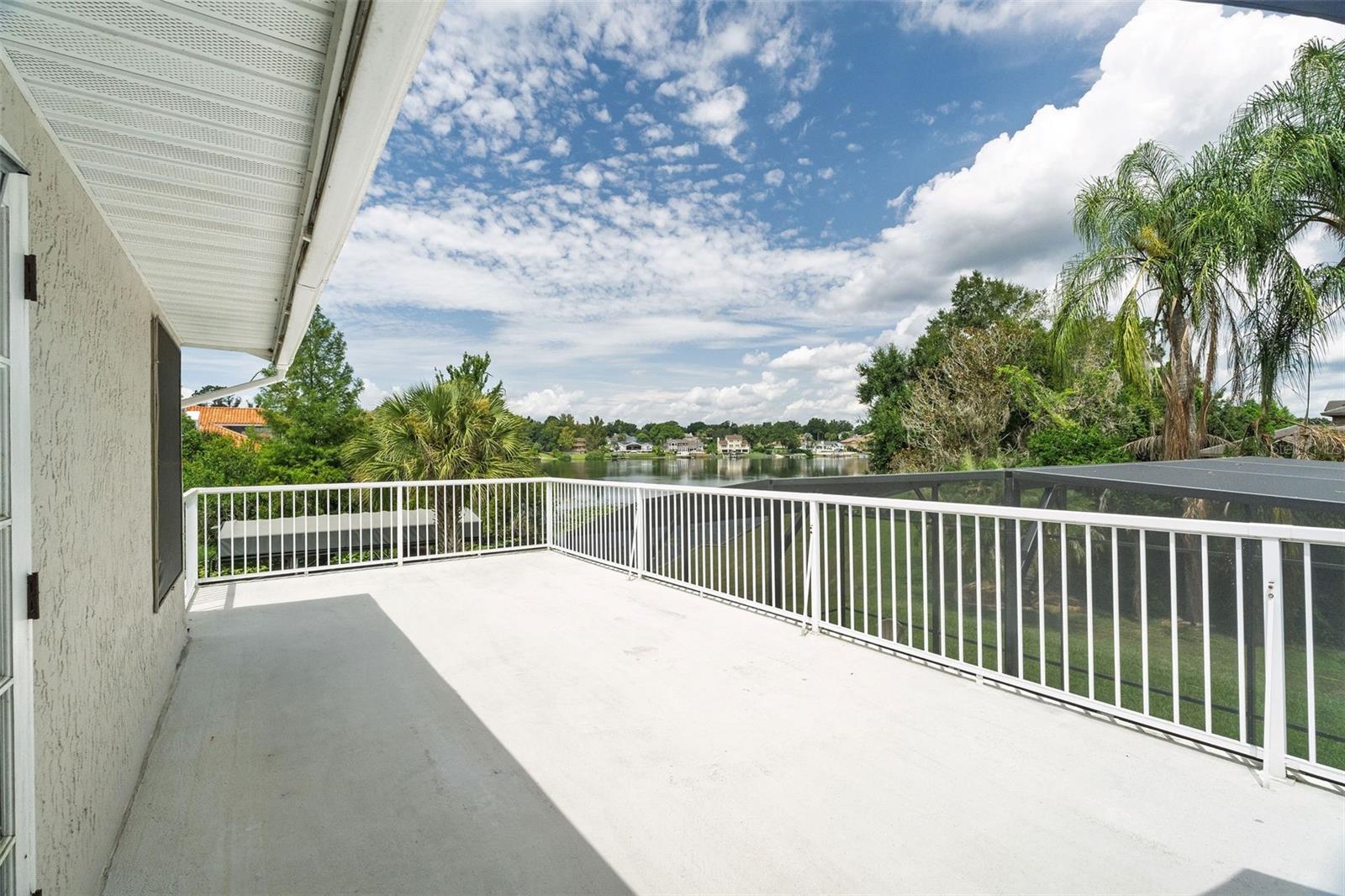 2260 W CLASSIC COURT