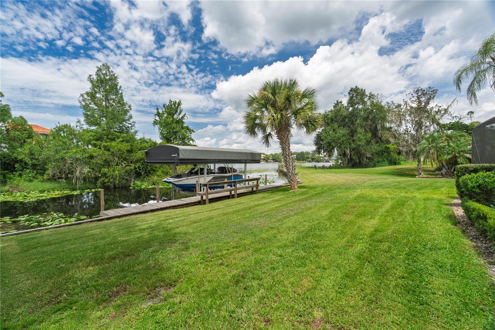 2260 W CLASSIC COURT
