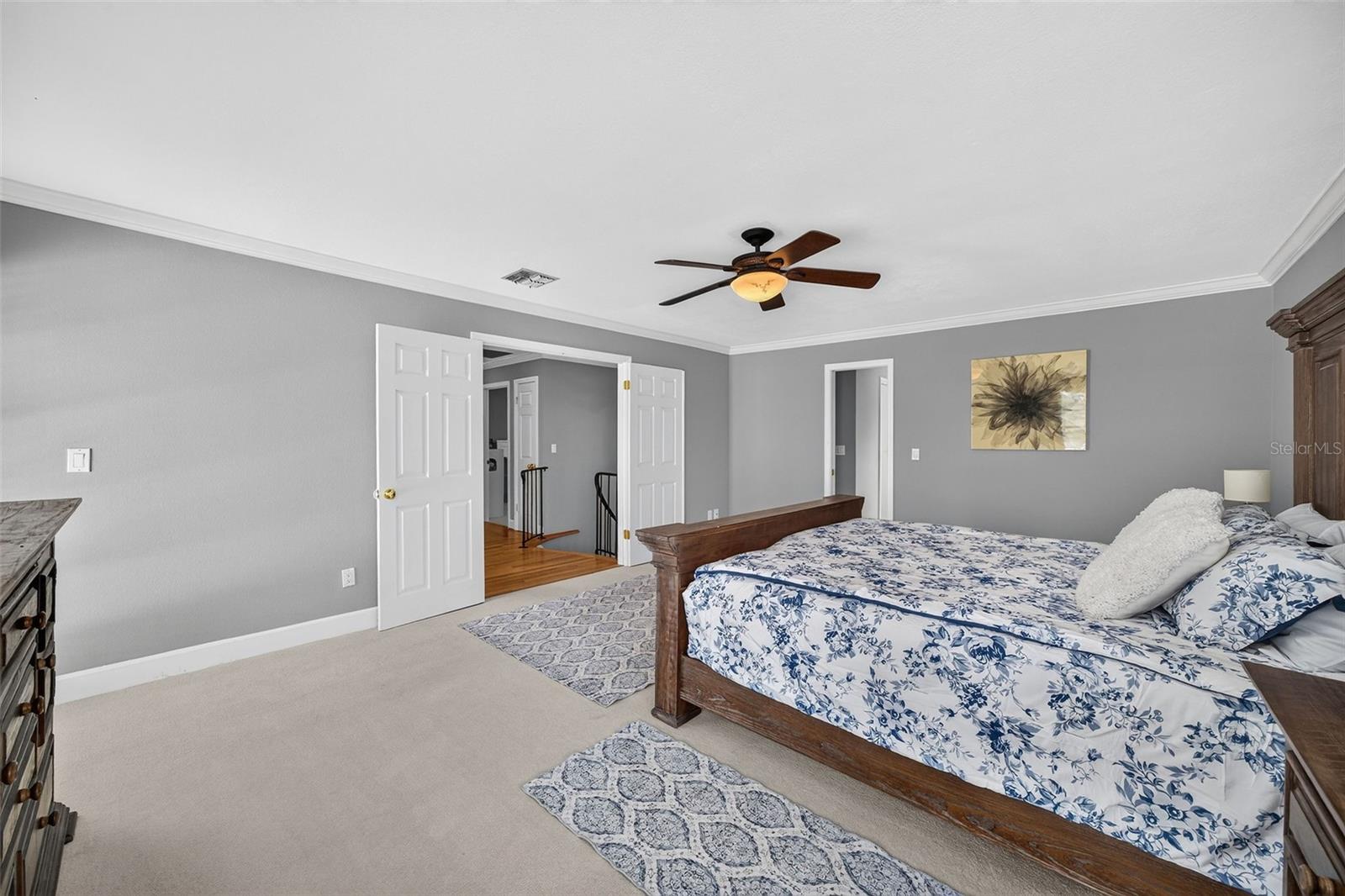 2260 W CLASSIC COURT