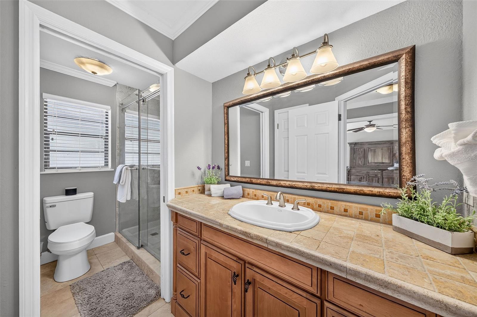 2260 W CLASSIC COURT