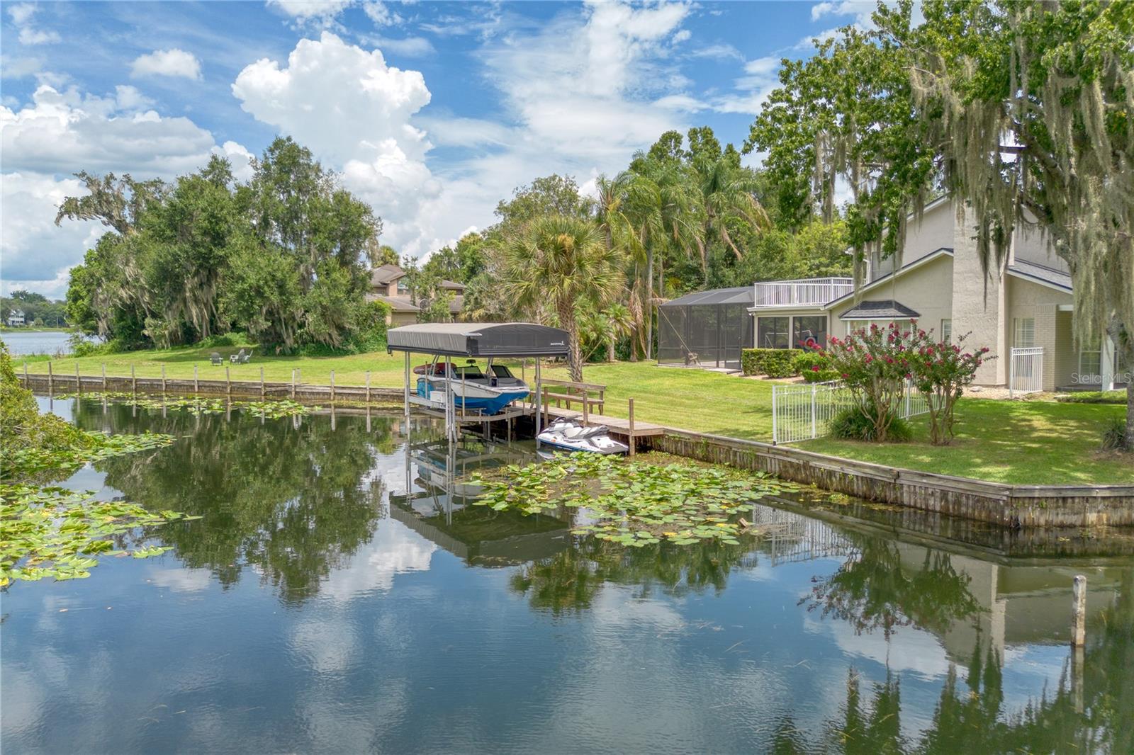 2260 W CLASSIC COURT