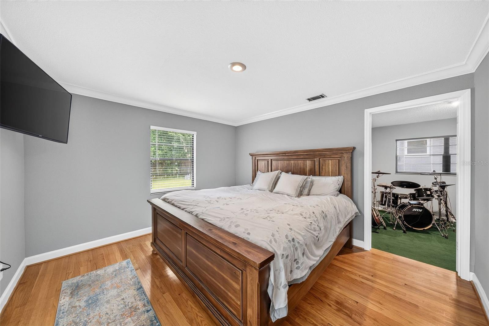 2260 W CLASSIC COURT