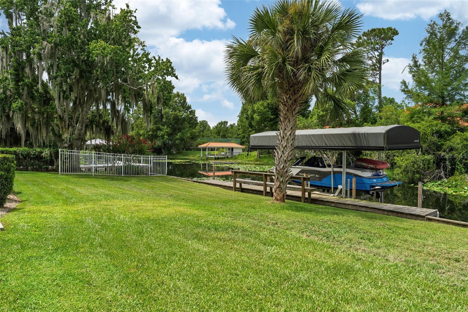 2260 W CLASSIC COURT