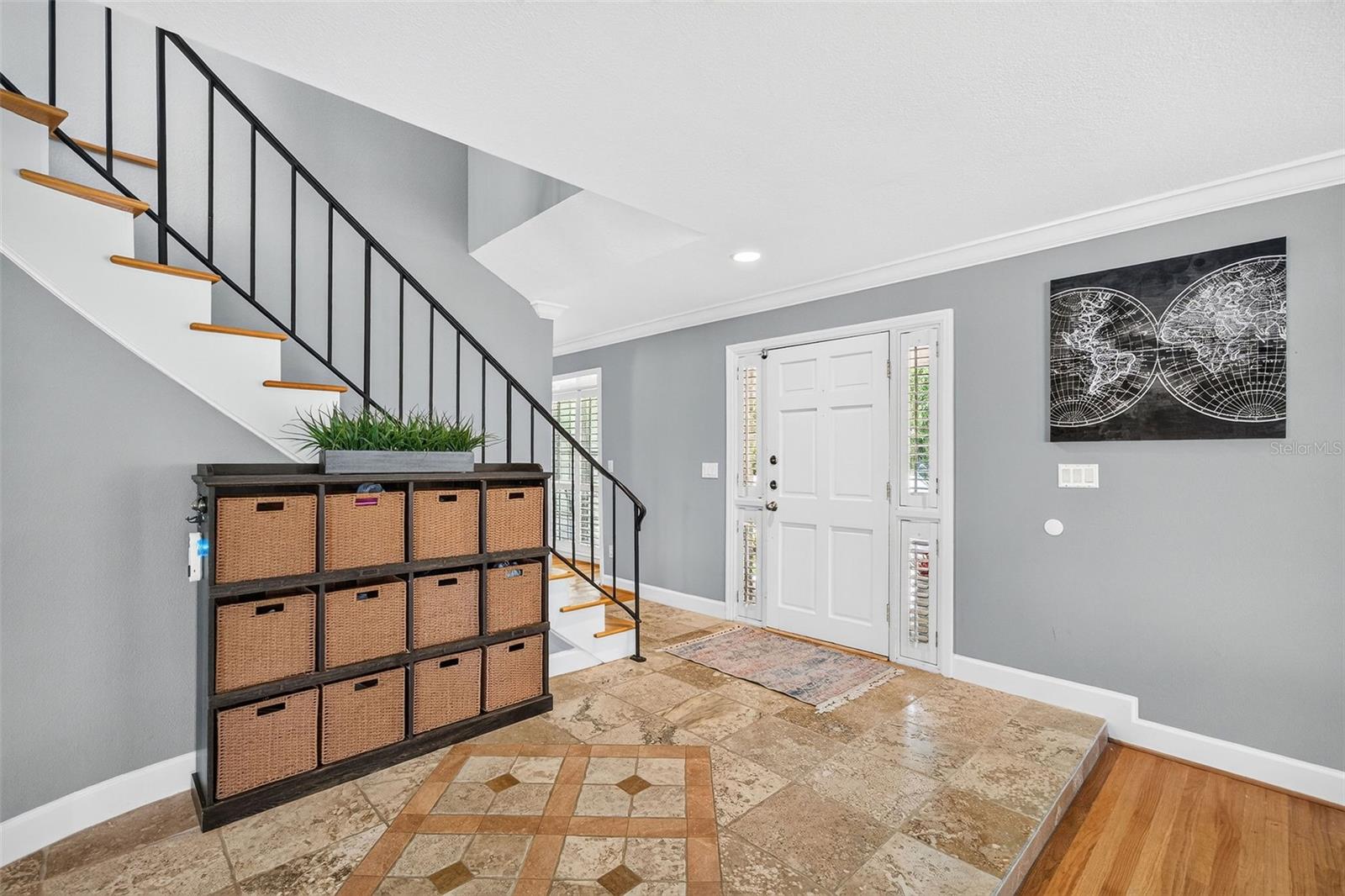 2260 W CLASSIC COURT
