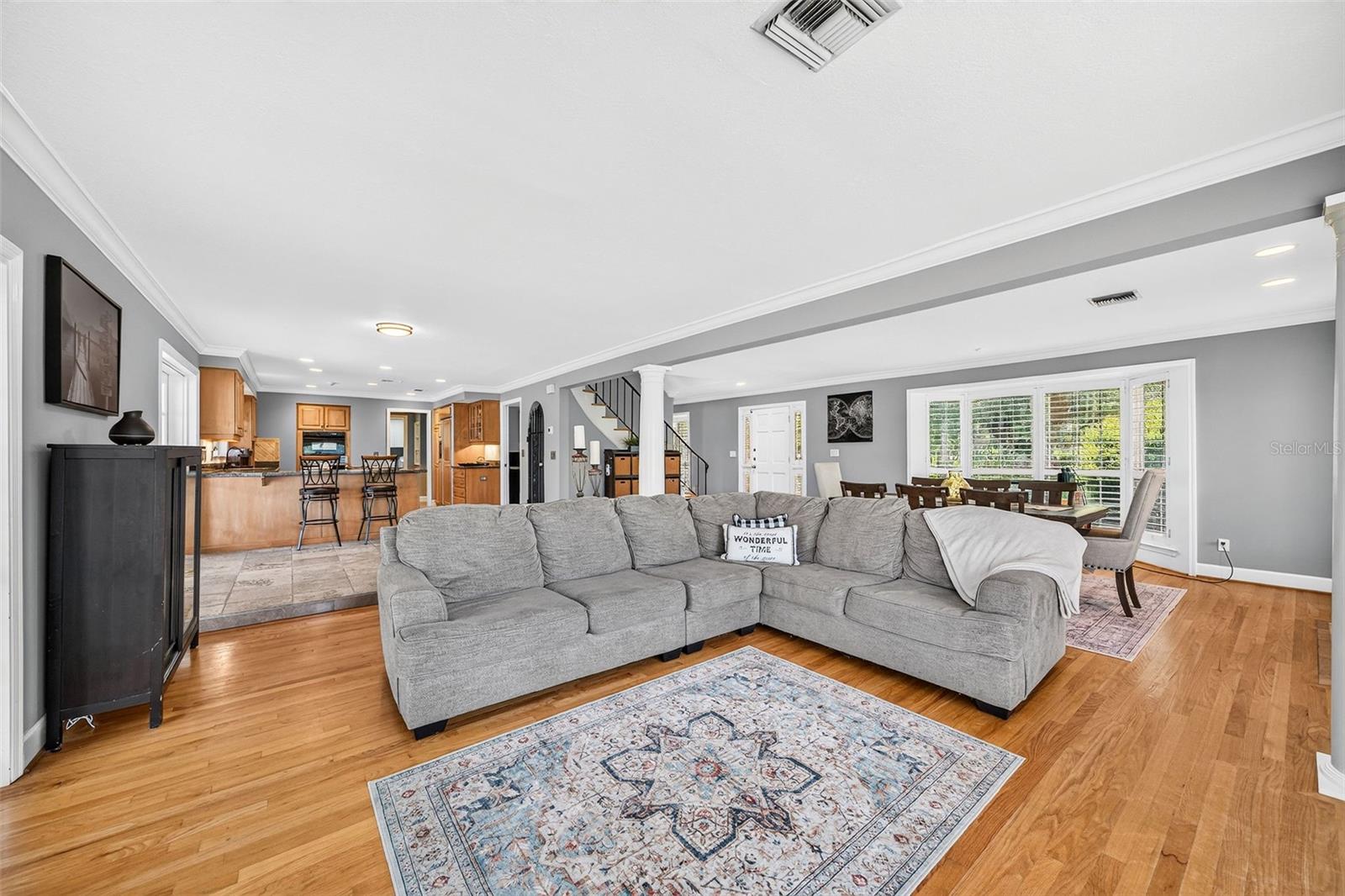 2260 W CLASSIC COURT