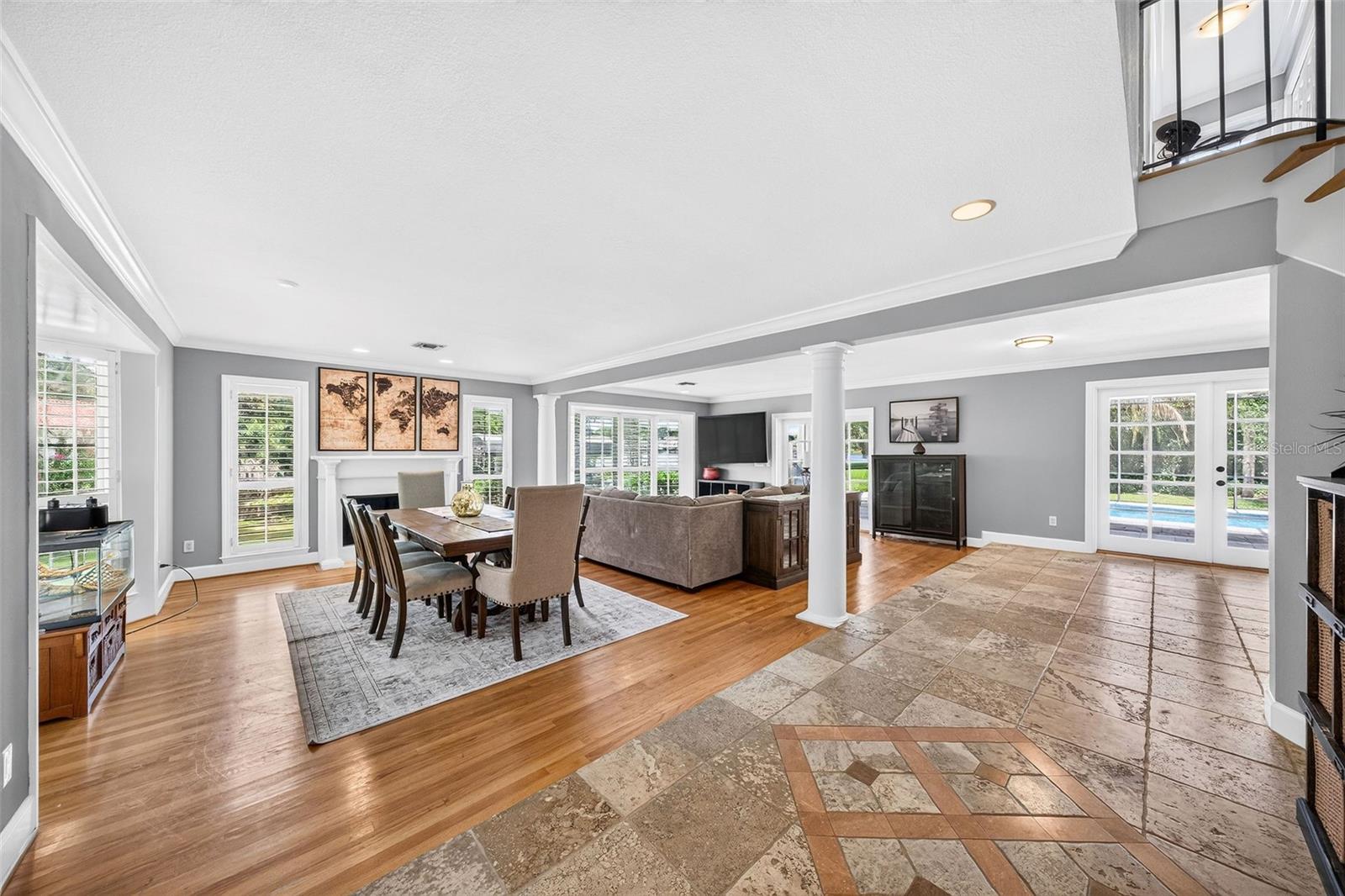 2260 W CLASSIC COURT