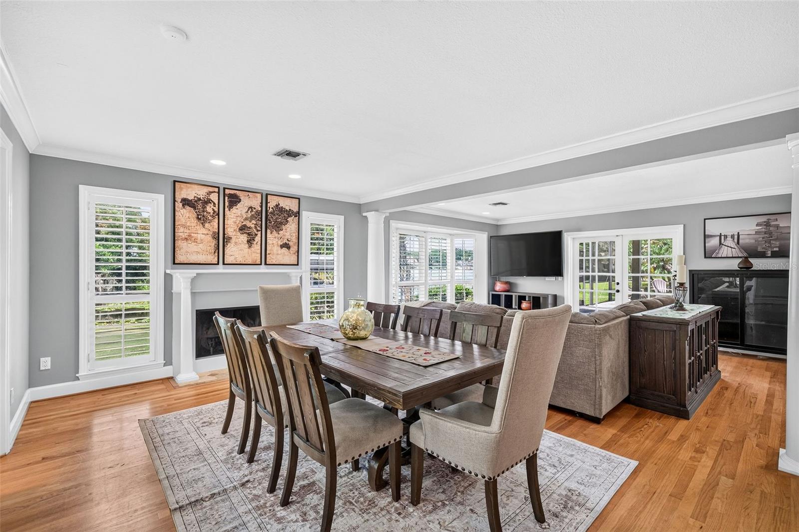 2260 W CLASSIC COURT