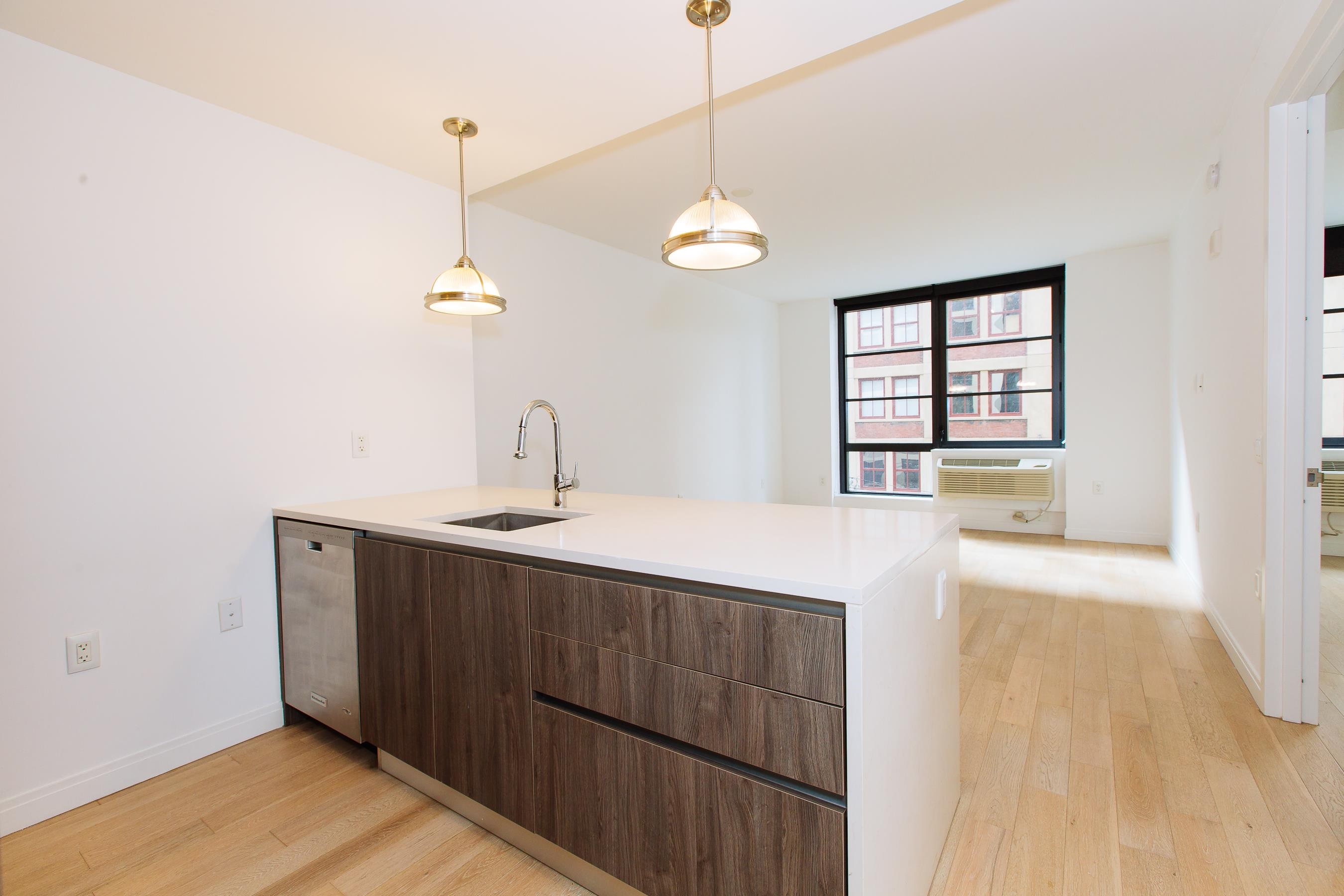 160 1ST ST Unit: 506