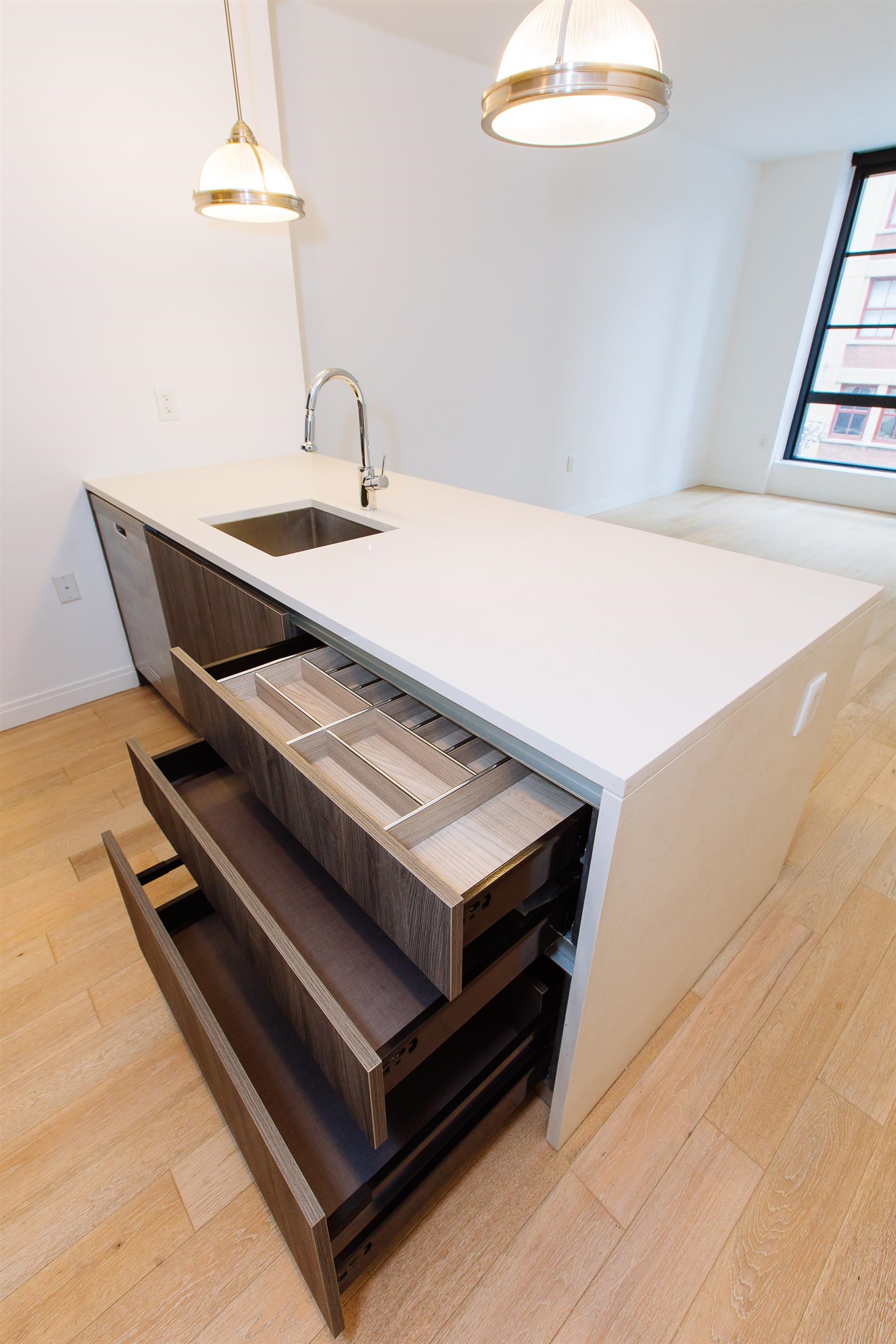 160 1ST ST Unit: 506