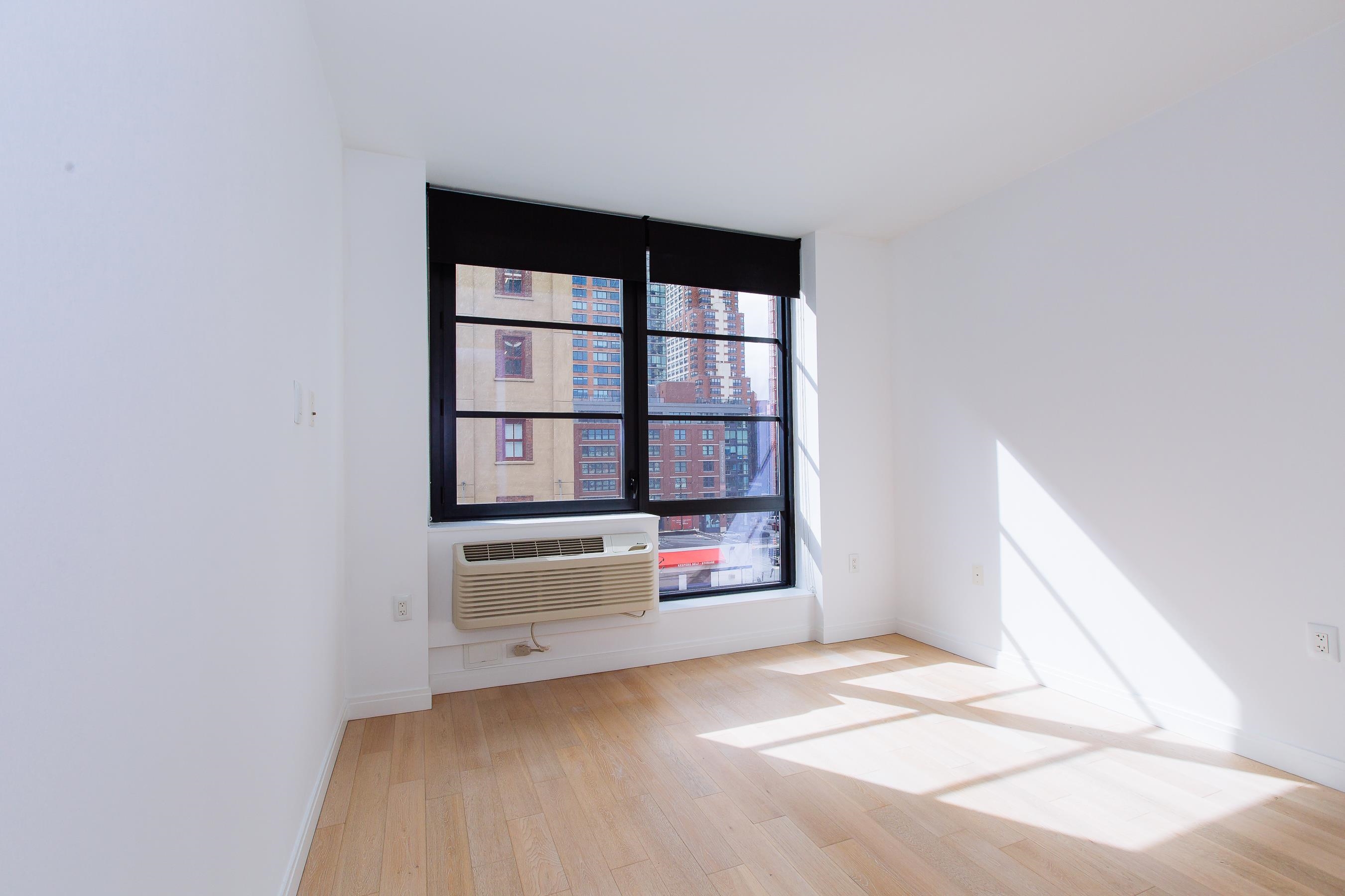 160 1ST ST Unit: 506