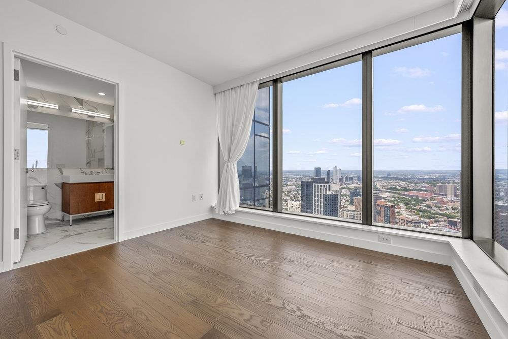 99 HUDSON ST Unit: 6300