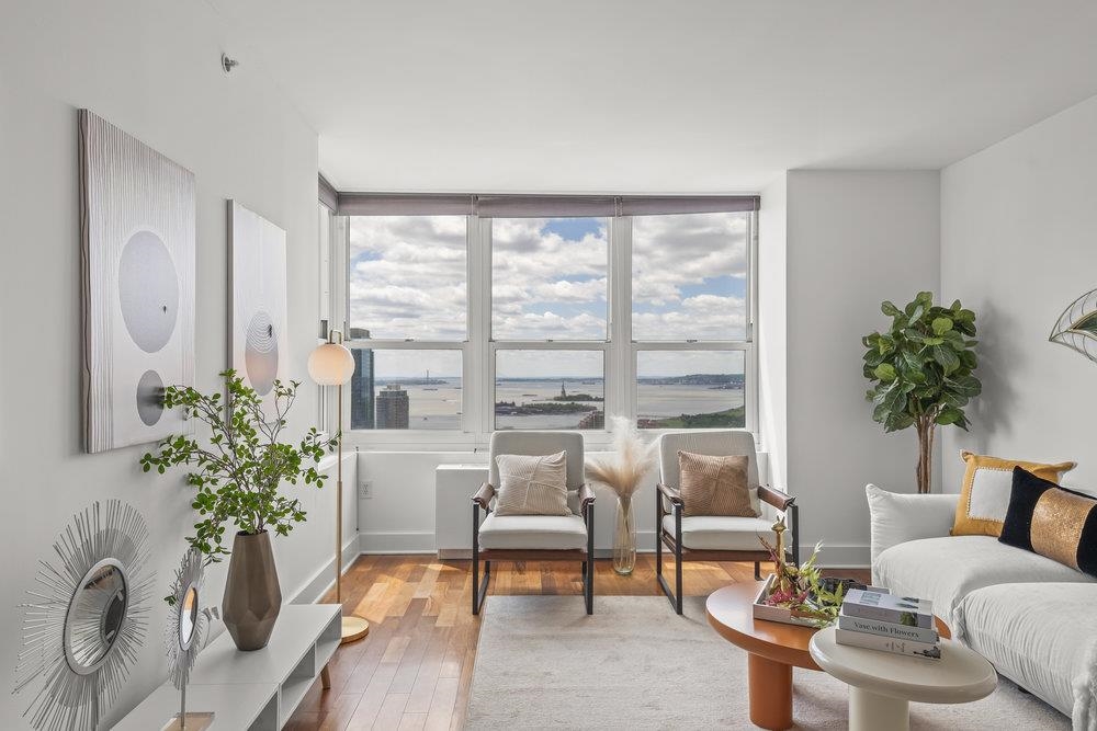 88 MORGAN ST Unit: 4306