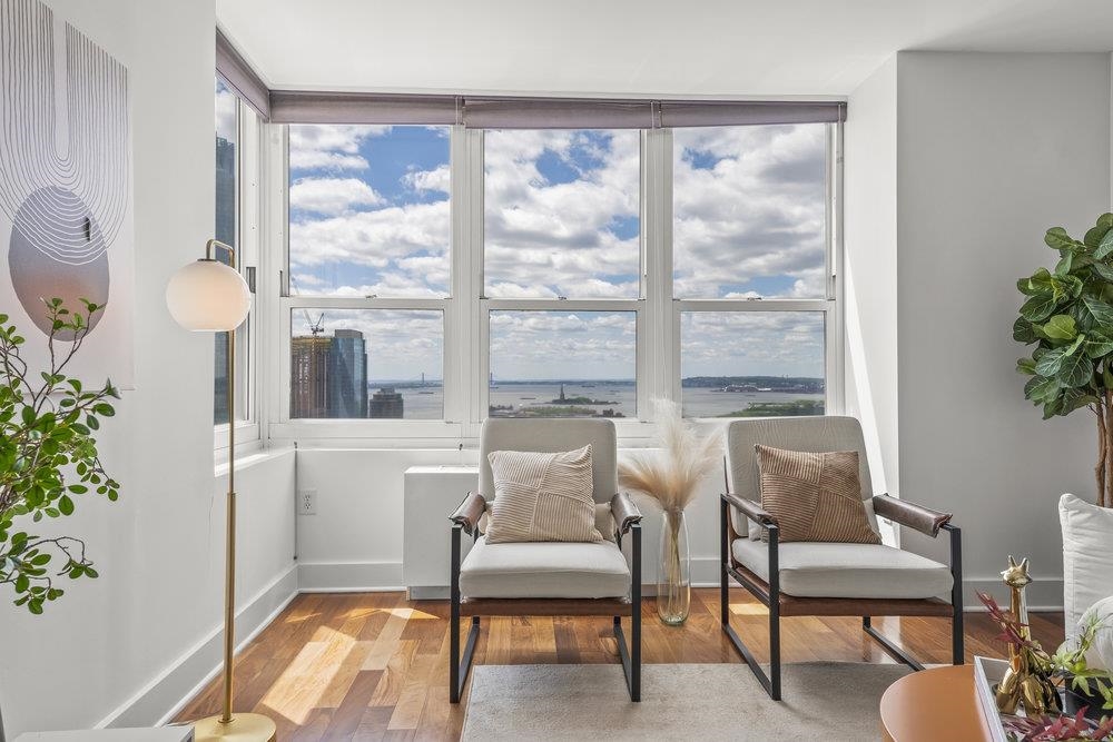 88 MORGAN ST Unit: 4306