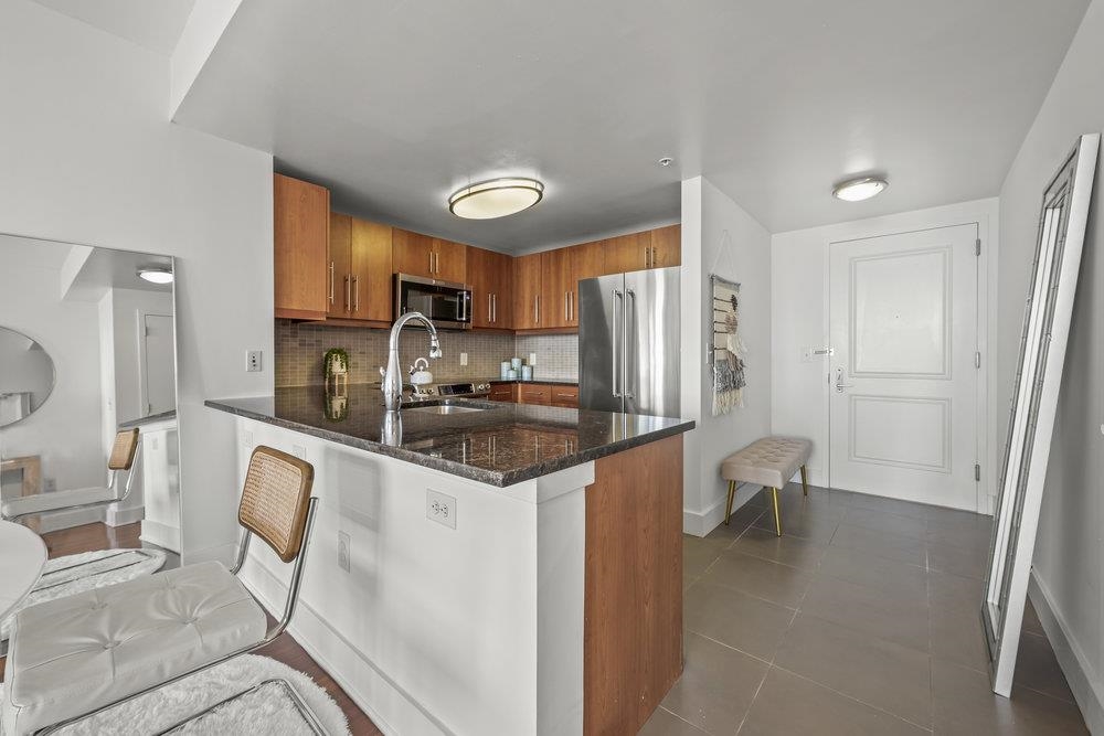 88 MORGAN ST Unit: 4306