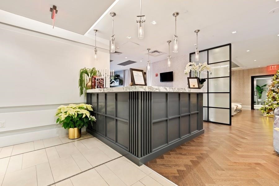 88 MORGAN ST Unit: 2207