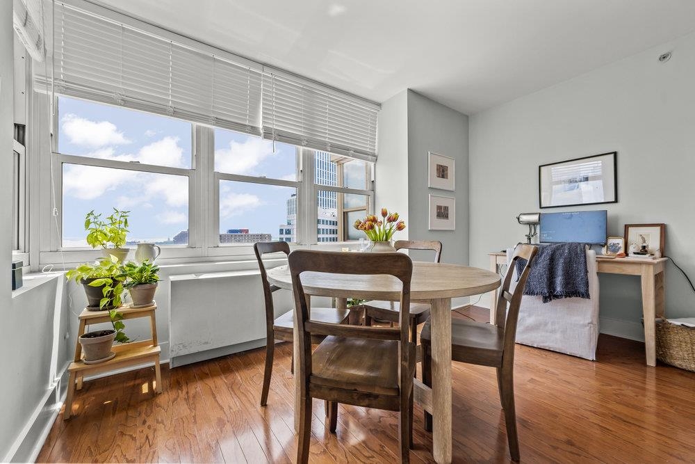 88 MORGAN ST Unit: 2207