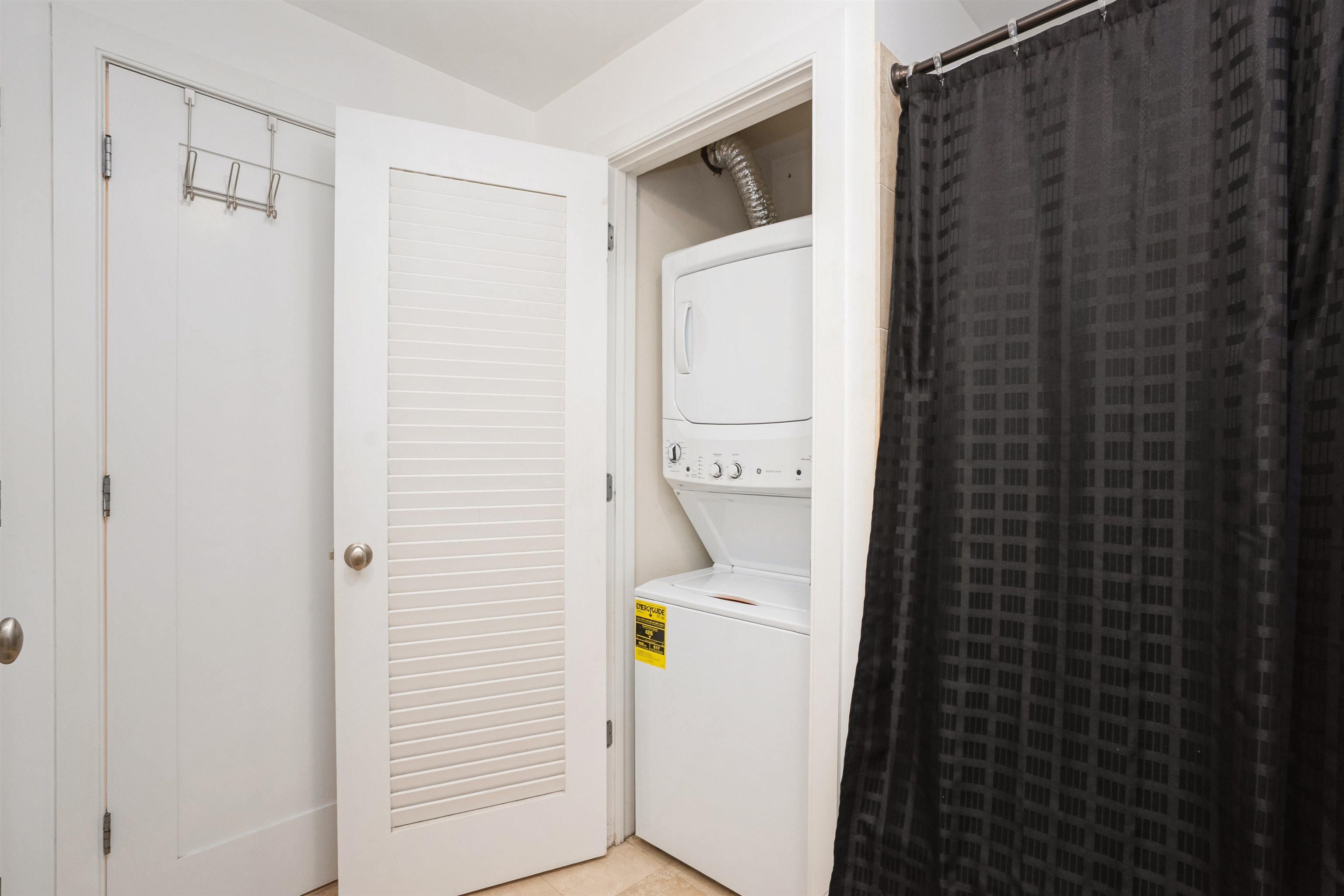 105 GREENE ST Unit: 708