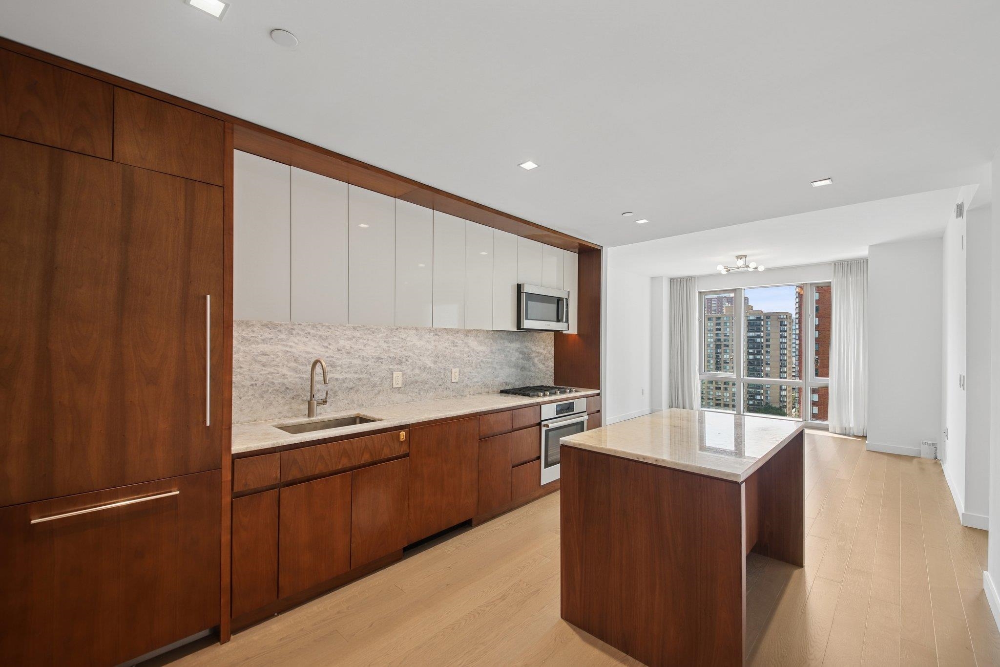 75 PARK LANE SOUTH Unit: 1409