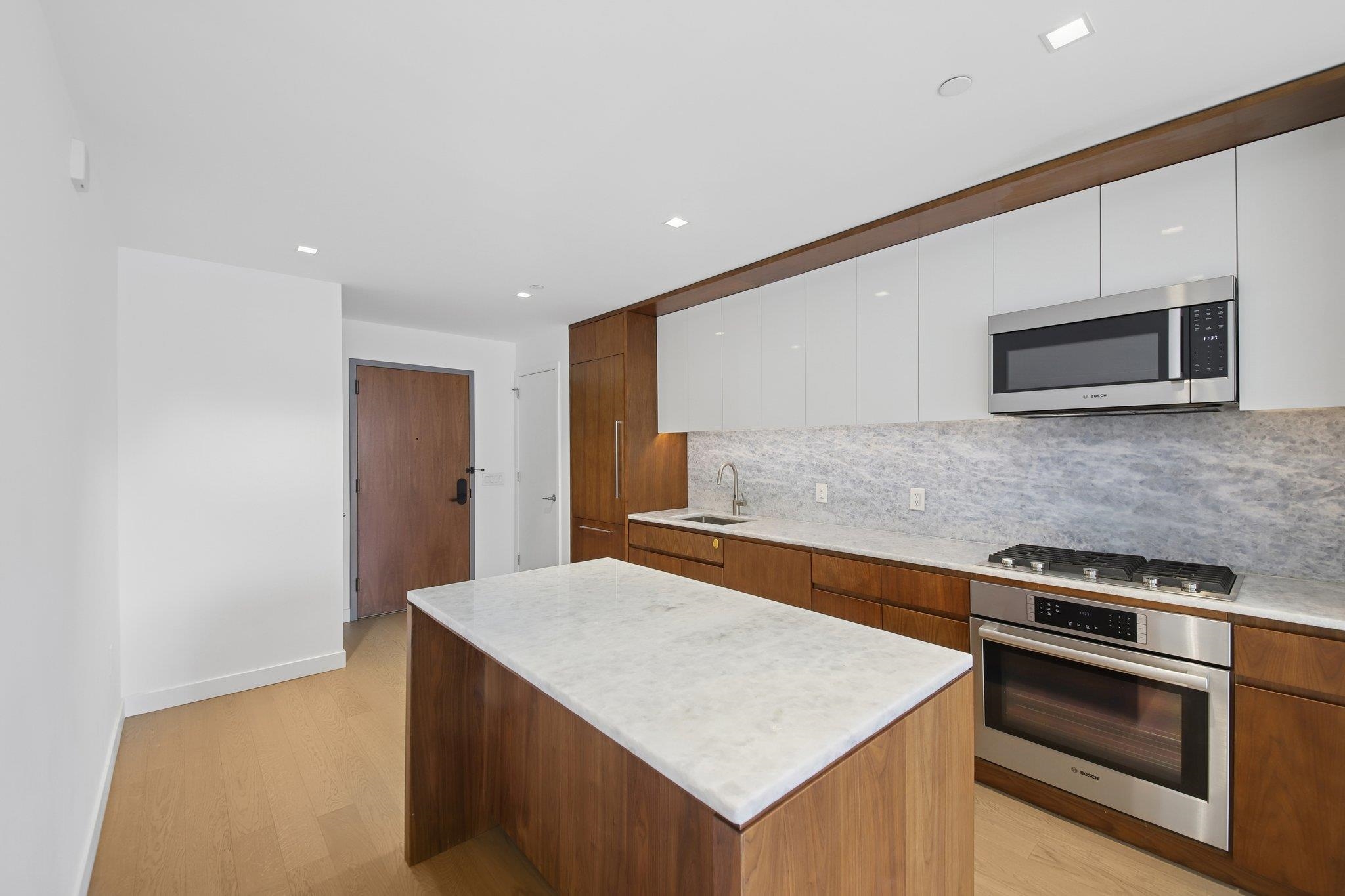 75 PARK LANE SOUTH Unit: 1409