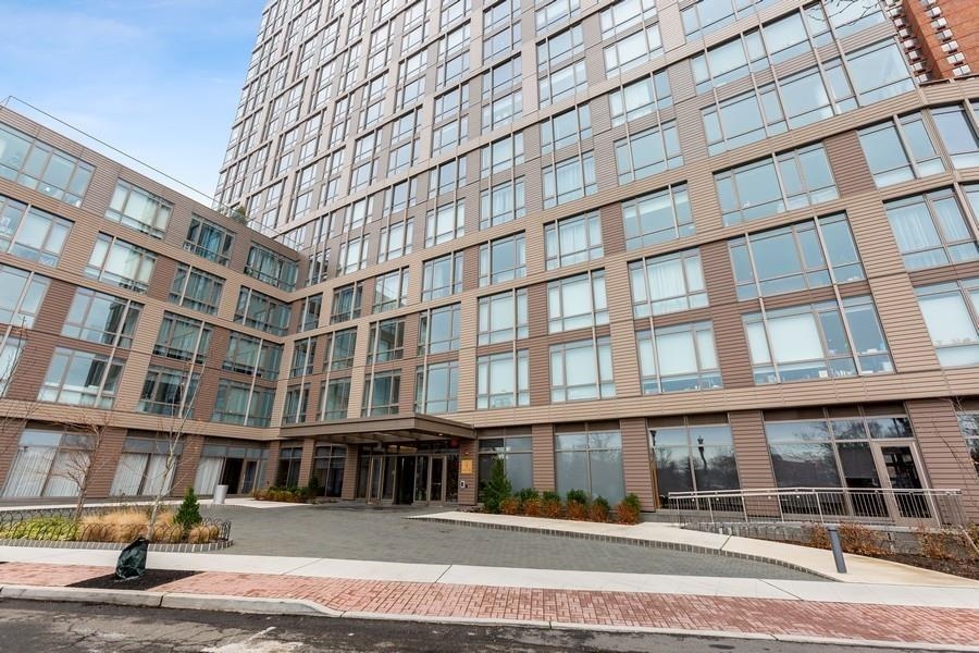 75 PARK LANE SOUTH Unit: 1409