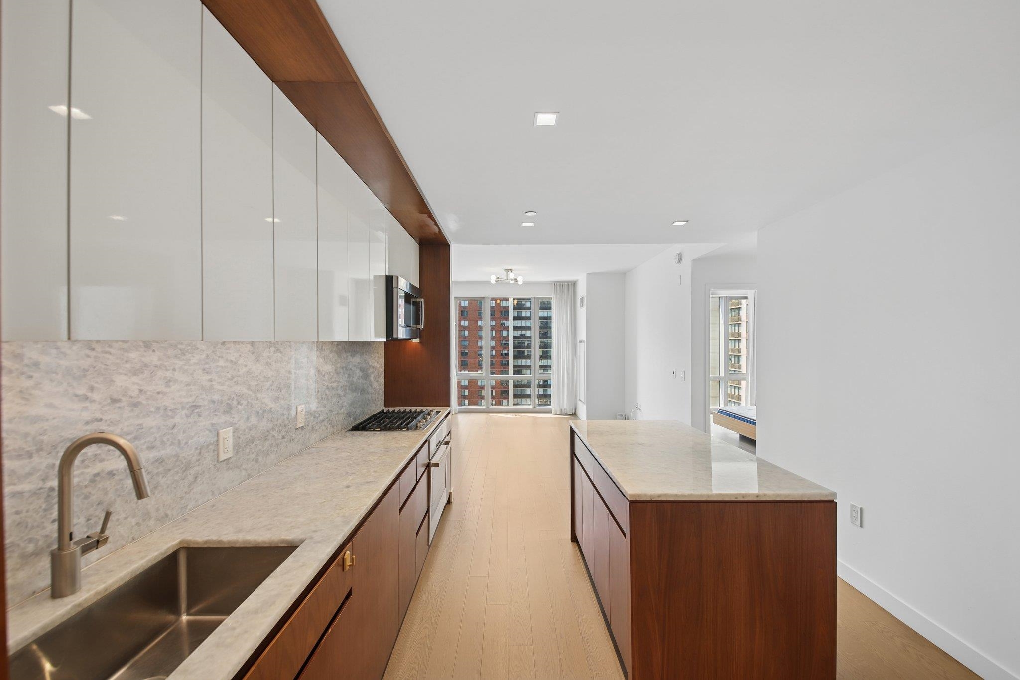 75 PARK LANE SOUTH Unit: 1409