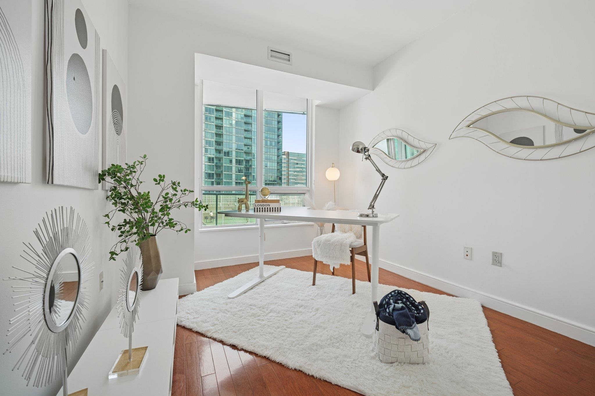 20 NEWPORT PARKWAY Unit: 1011