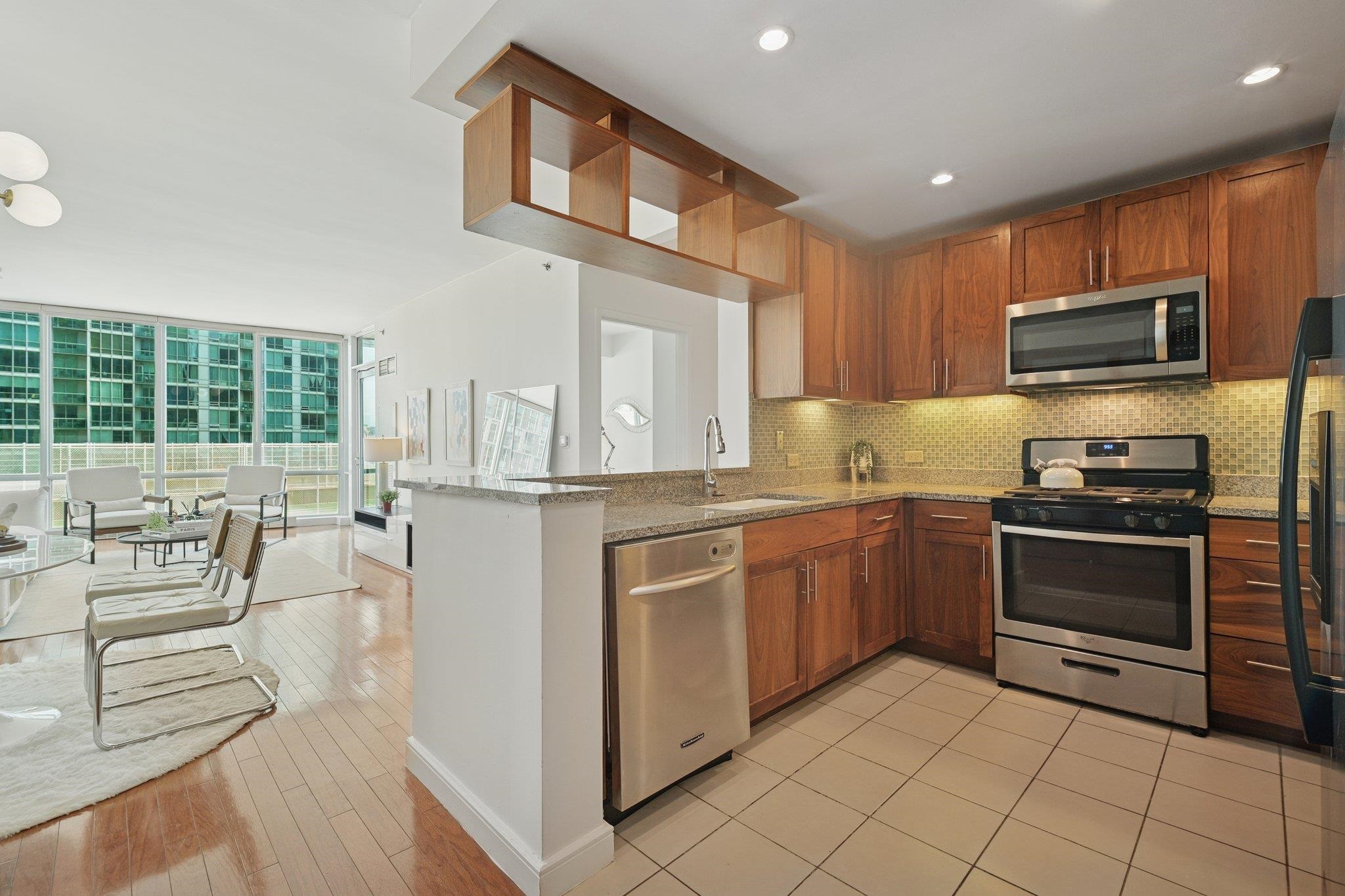 20 NEWPORT PARKWAY Unit: 1011