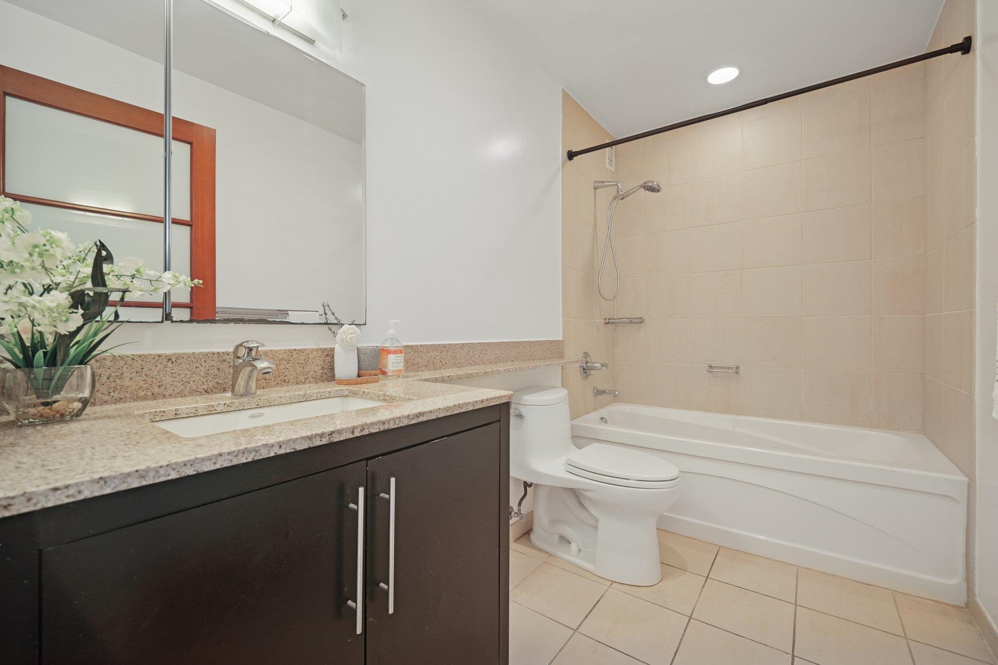 20 NEWPORT PARKWAY Unit: 1011