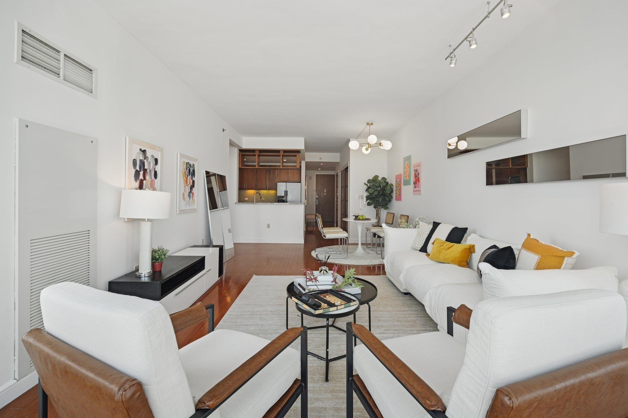 20 NEWPORT PARKWAY Unit: 1011