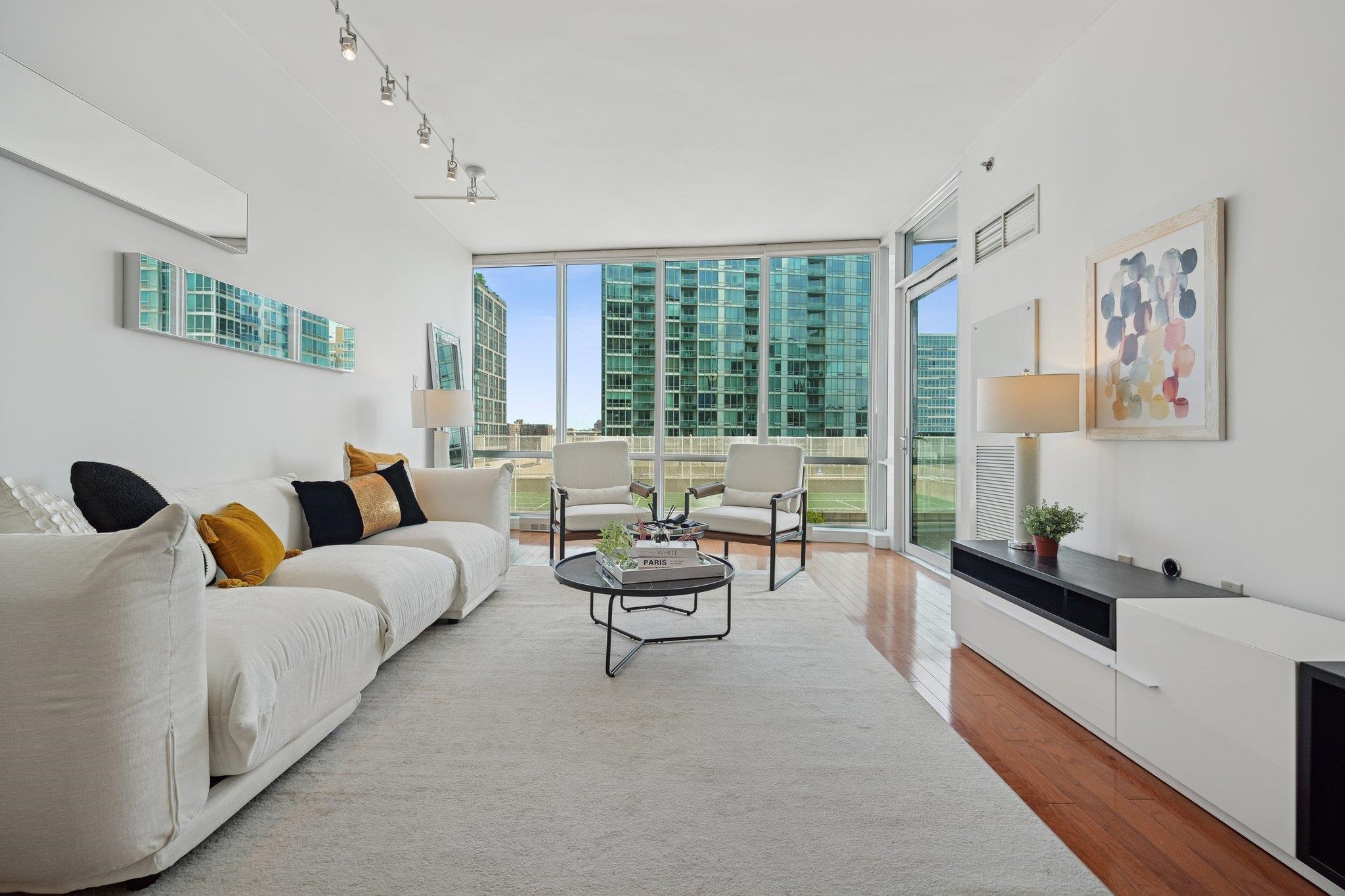 20 NEWPORT PARKWAY Unit: 1011