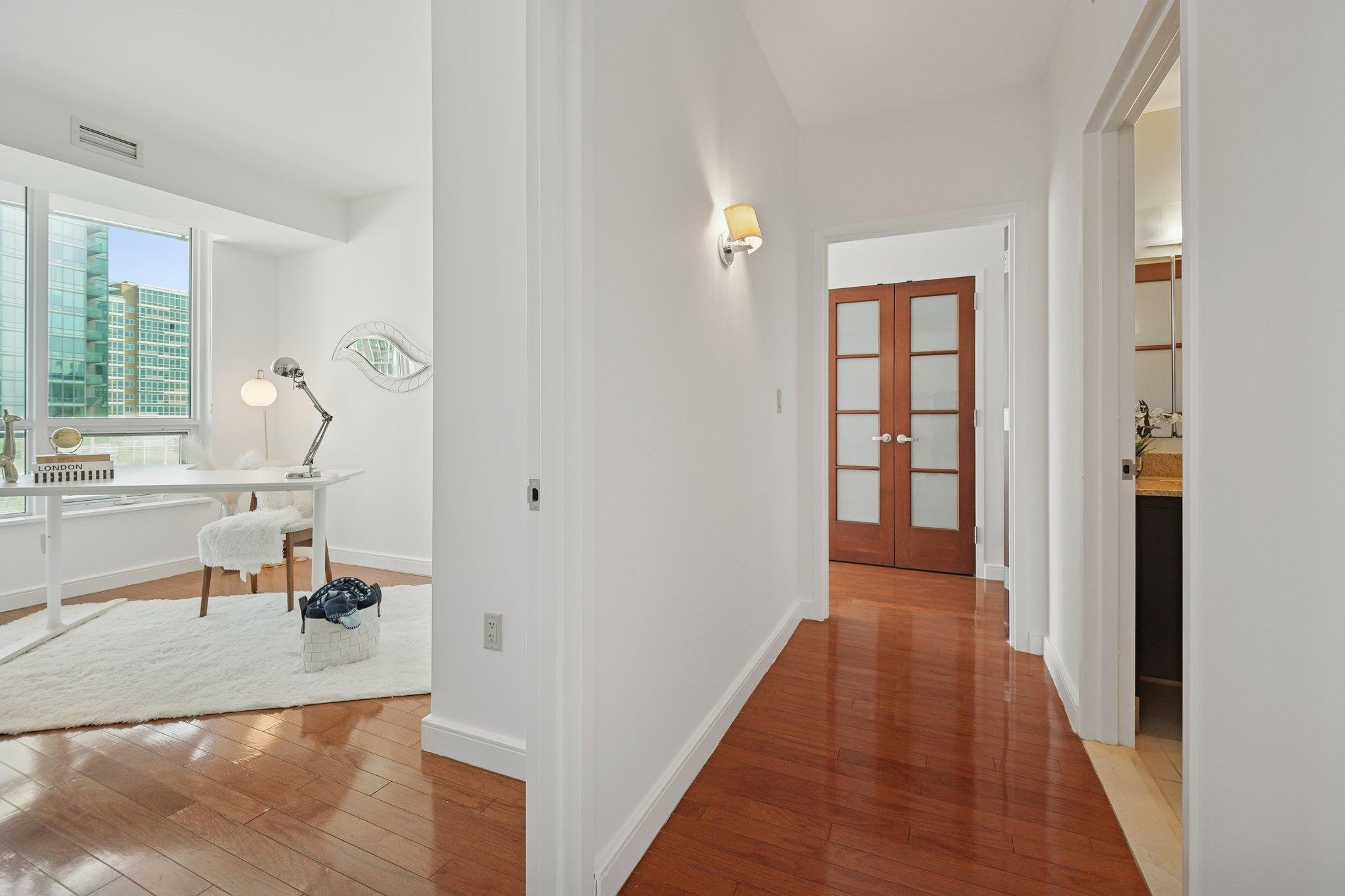 20 NEWPORT PARKWAY Unit: 1011