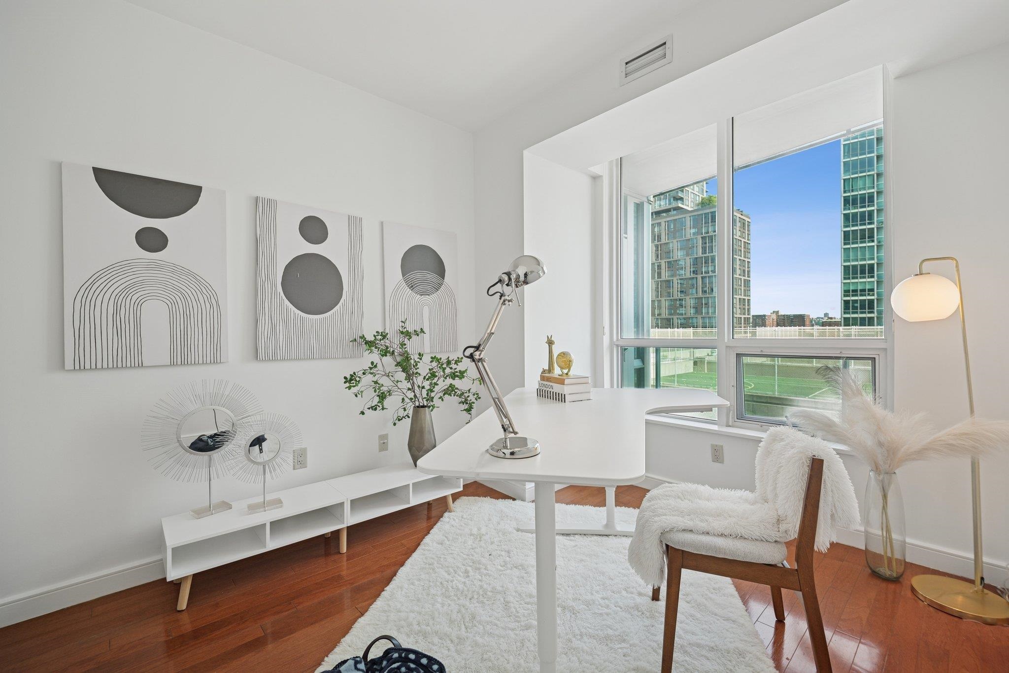 20 NEWPORT PARKWAY Unit: 1011