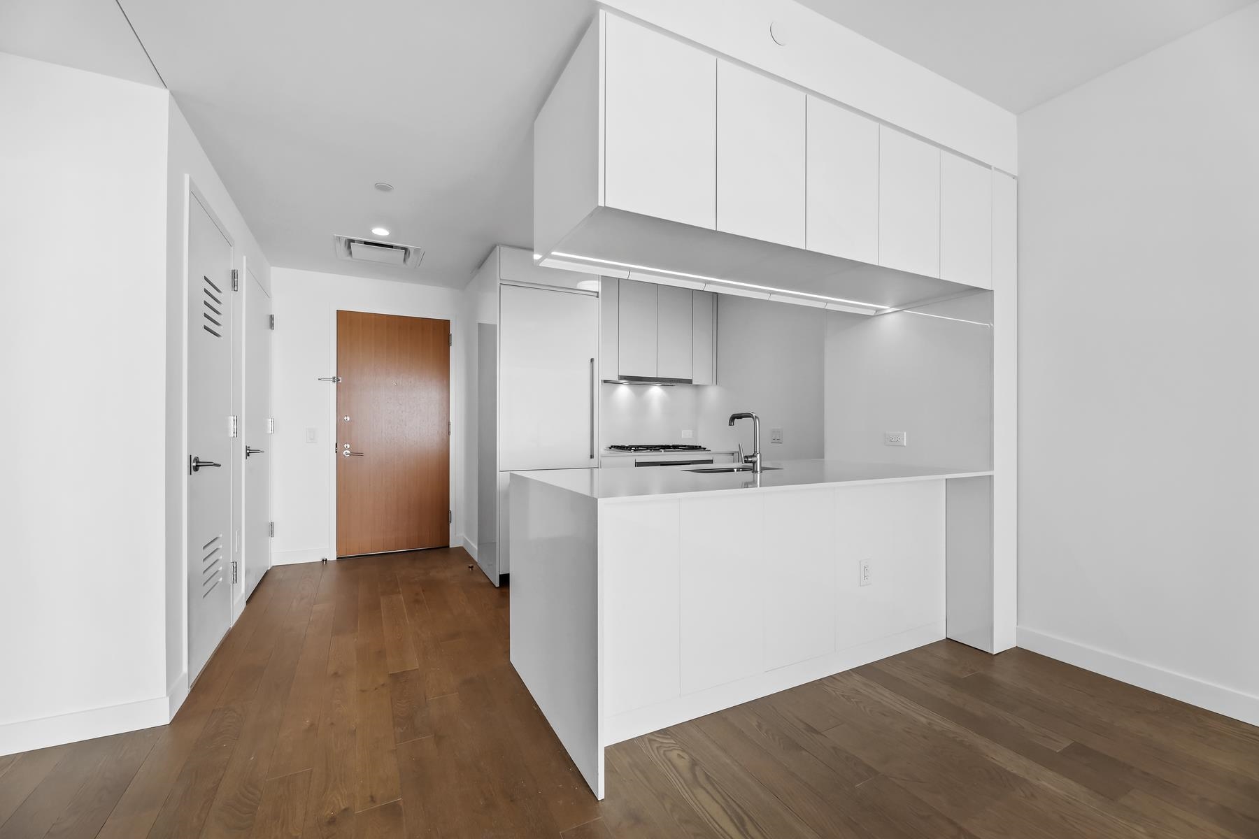 99 HUDSON ST Unit: 2012