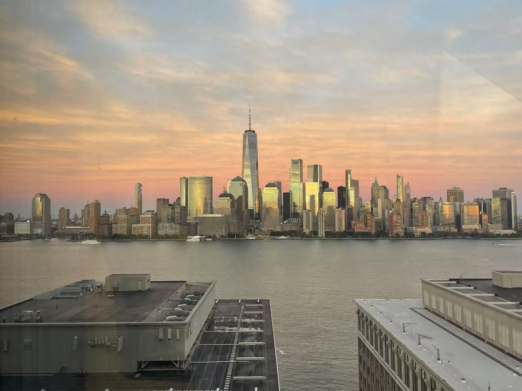 99 HUDSON ST Unit: 2012