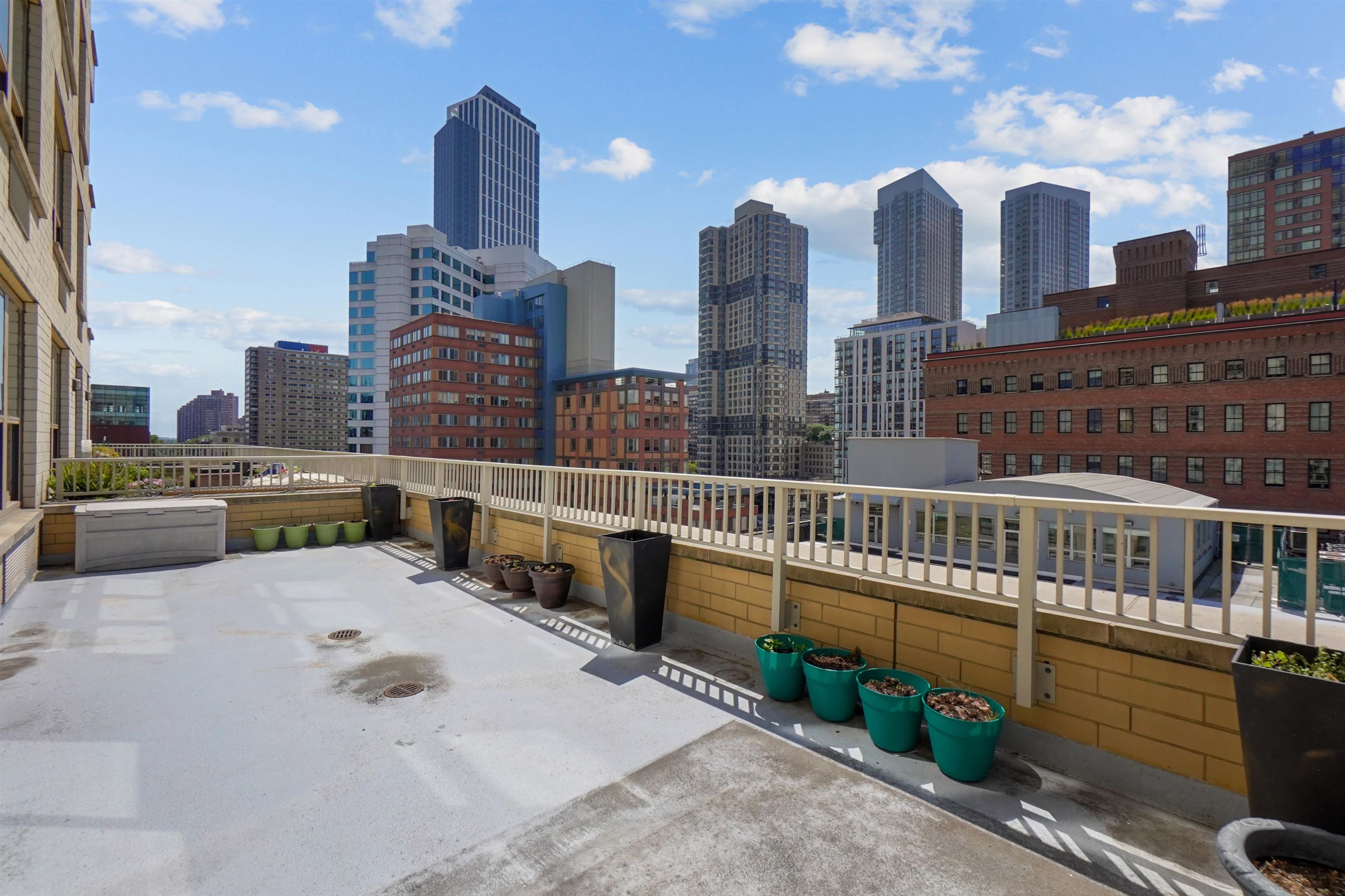 88 MORGAN ST Unit: 801