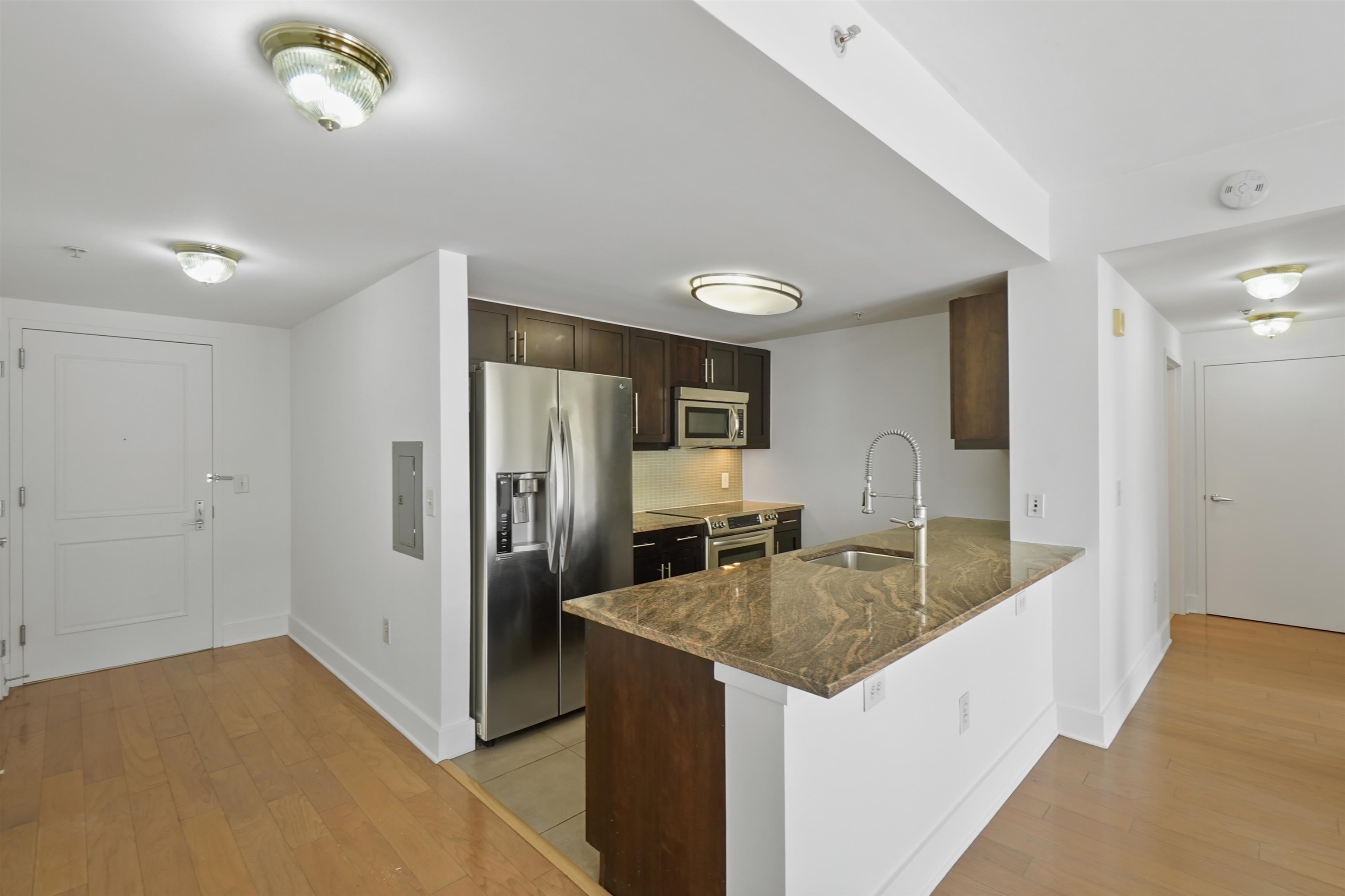 88 MORGAN ST Unit: 801