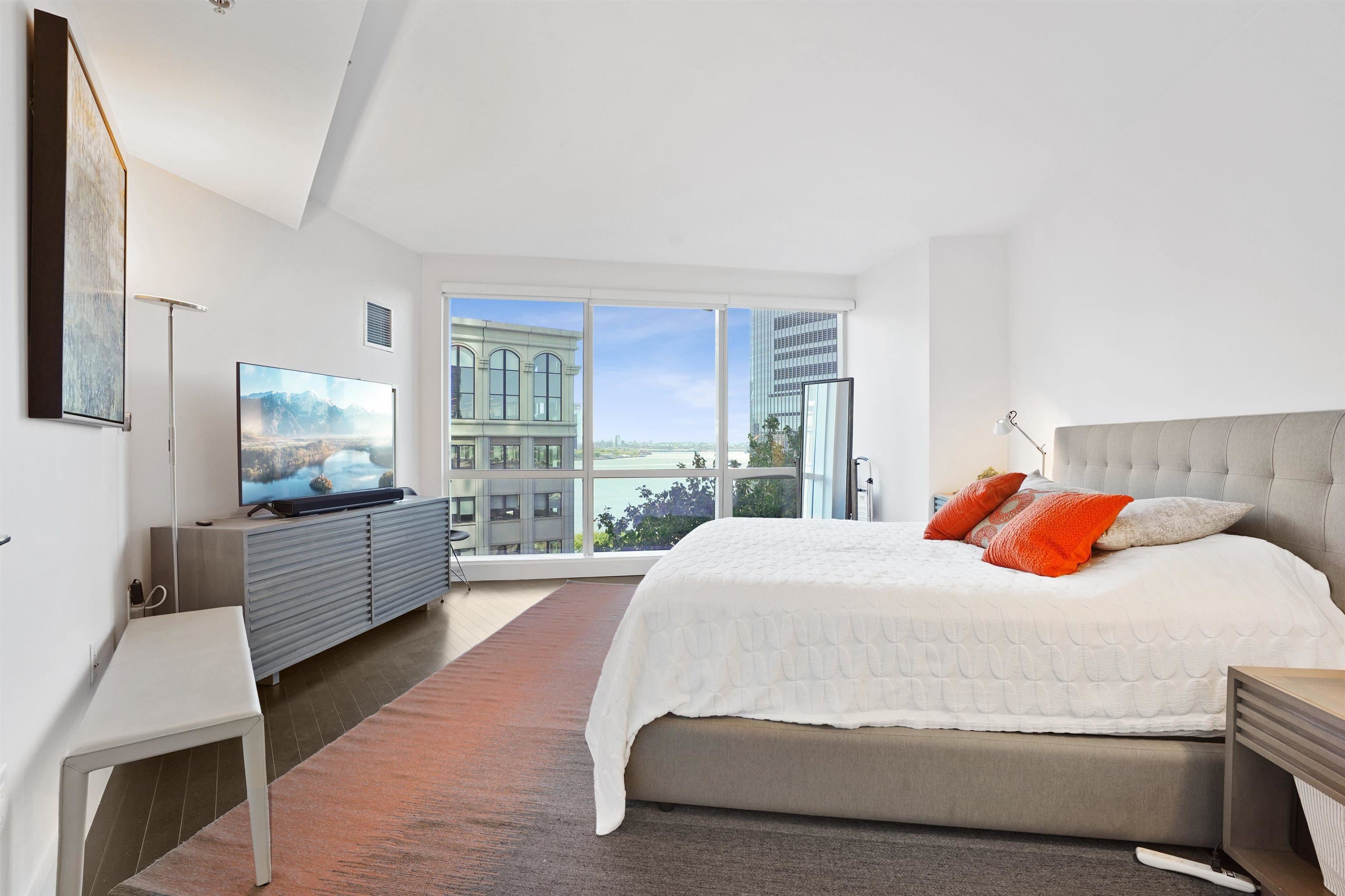 77 HUDSON ST Unit: 1207