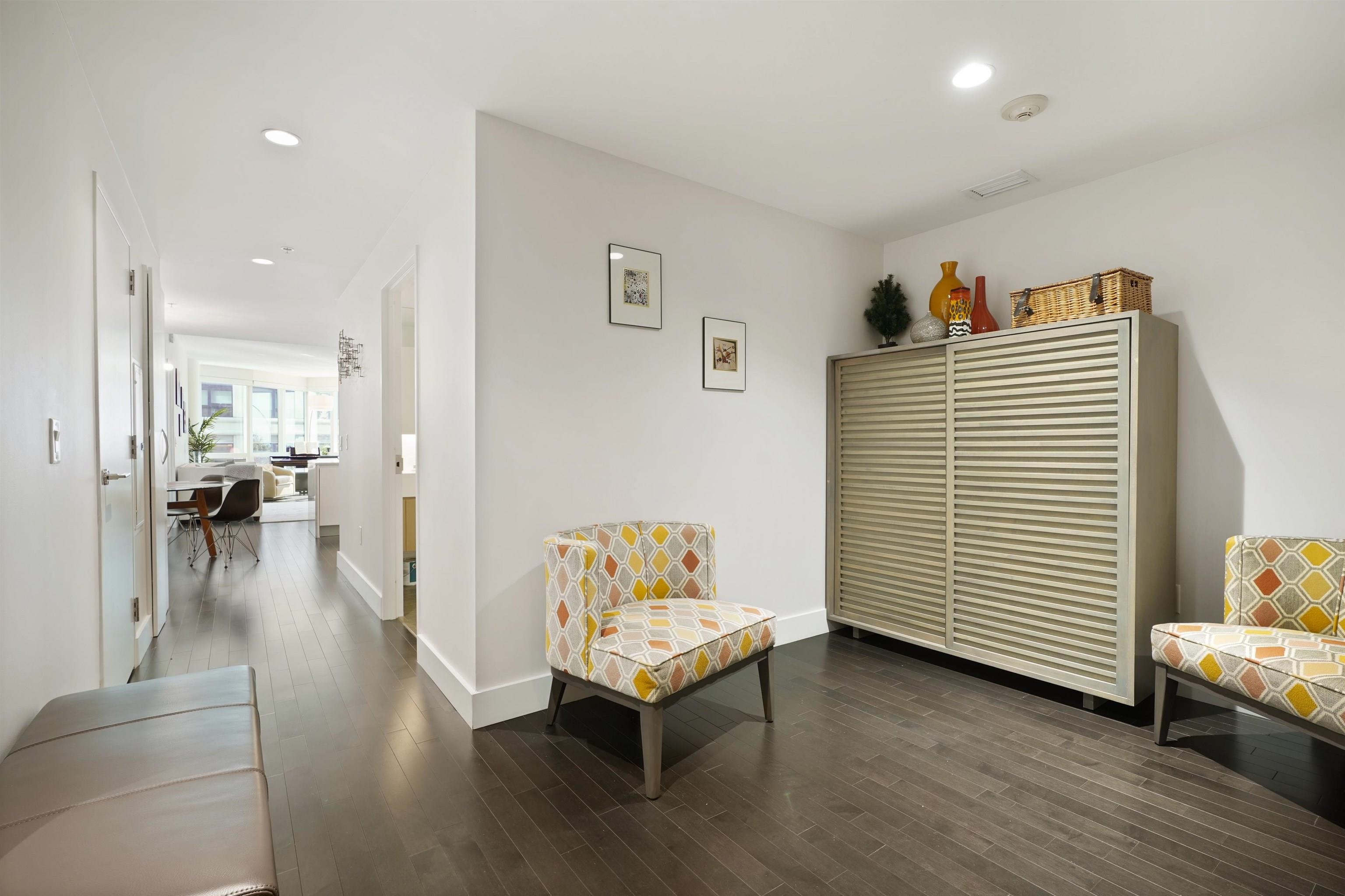 77 HUDSON ST Unit: 1207