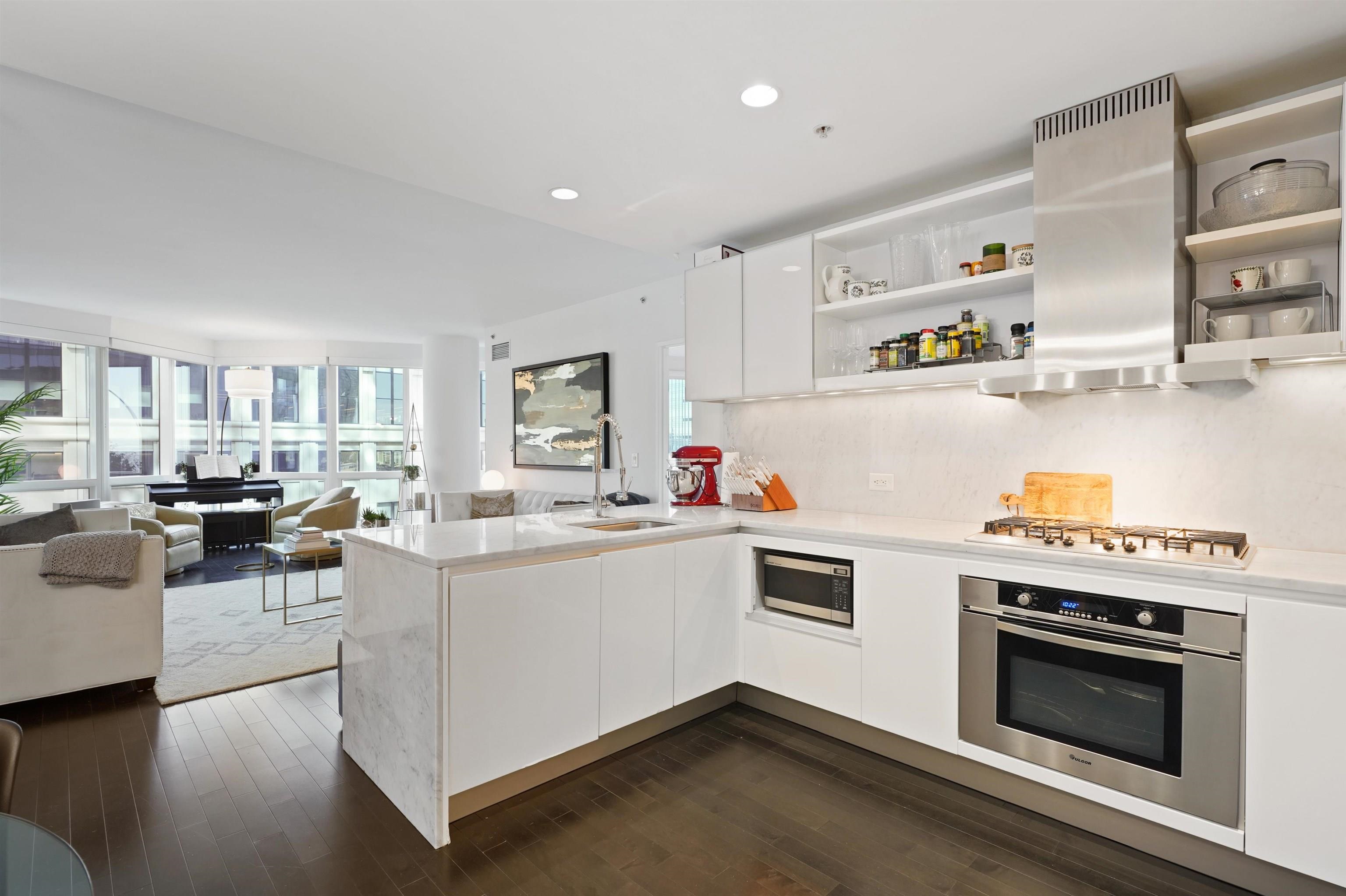 77 HUDSON ST Unit: 1207