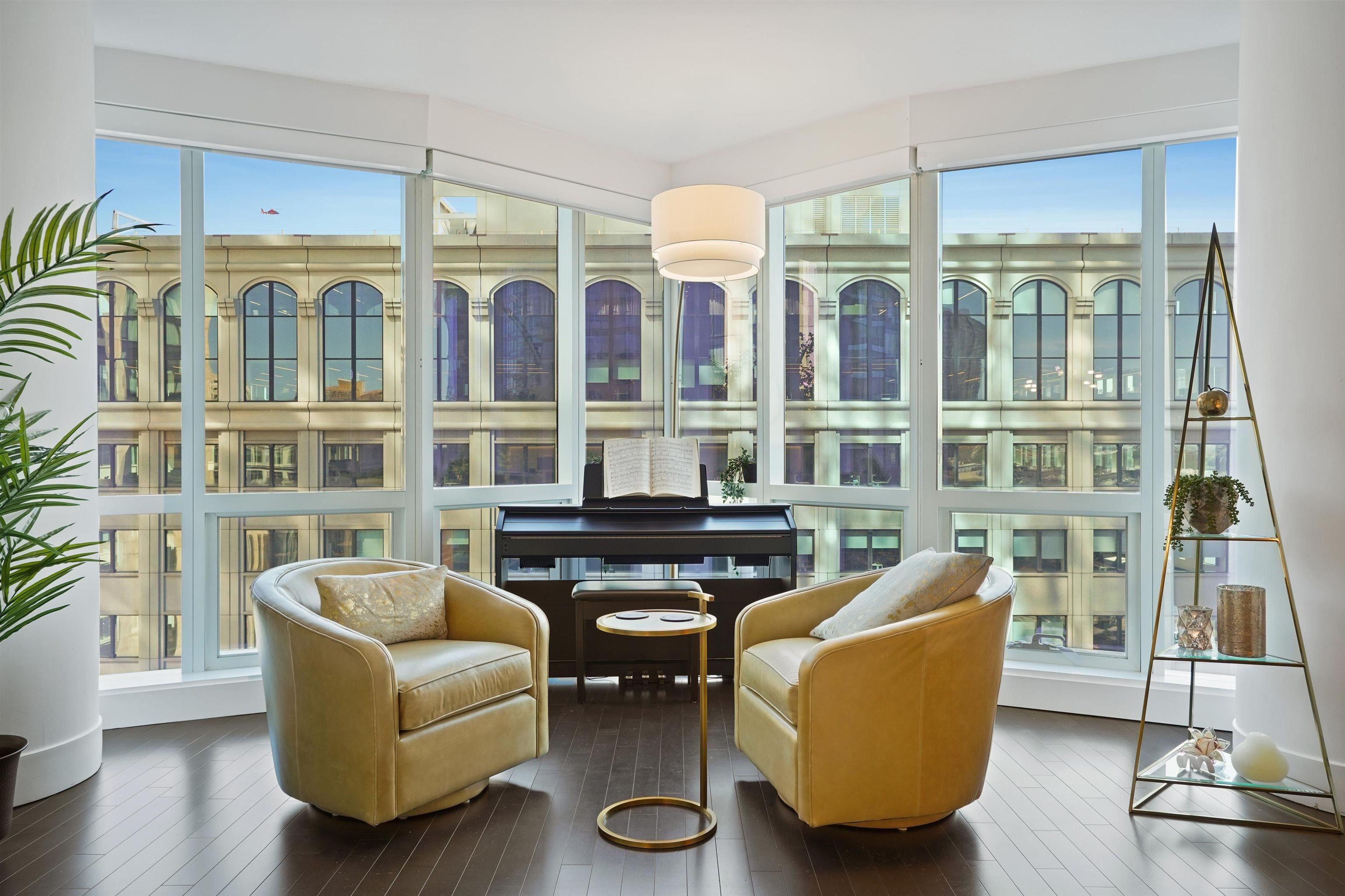 77 HUDSON ST Unit: 1207