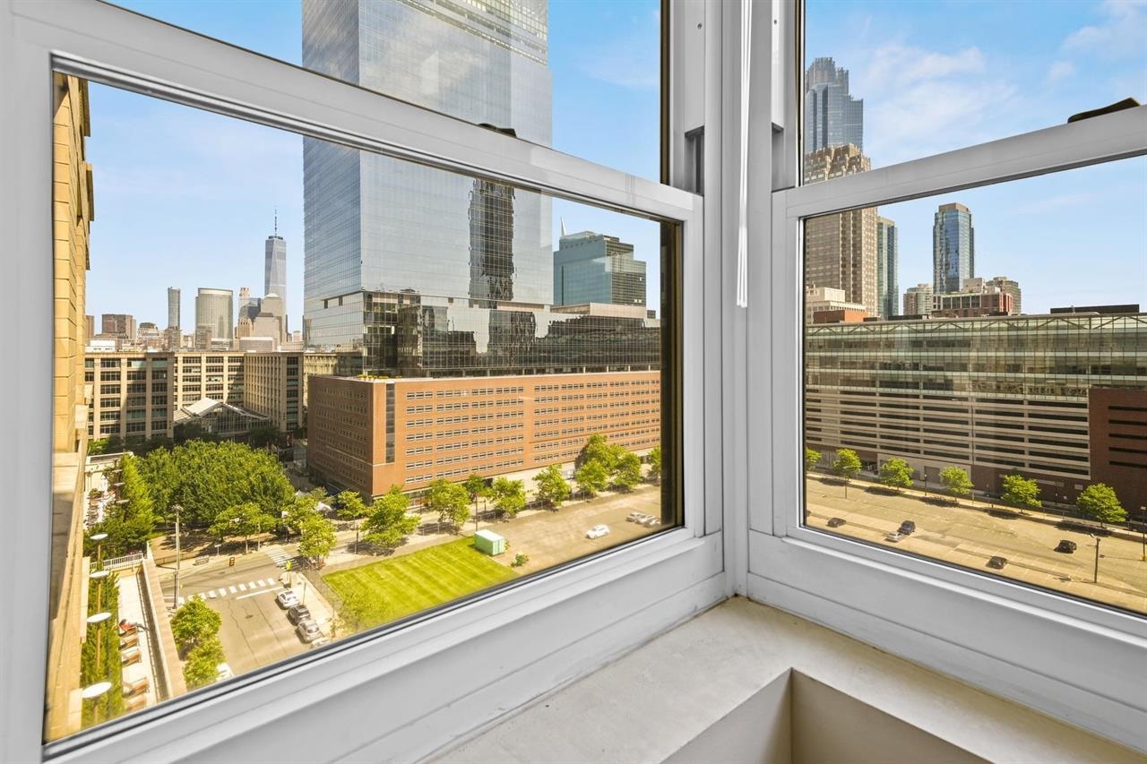 88 MORGAN ST Unit: 1007