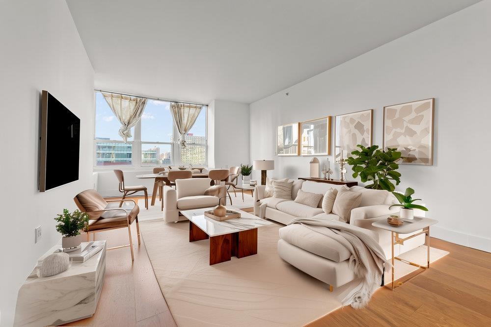 88 MORGAN ST Unit: 1007