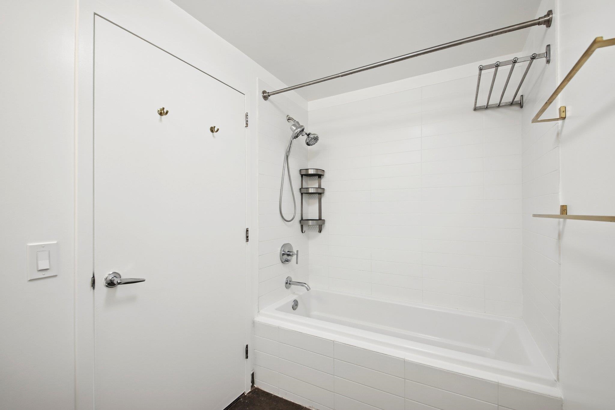 88 MORGAN ST Unit: 1808