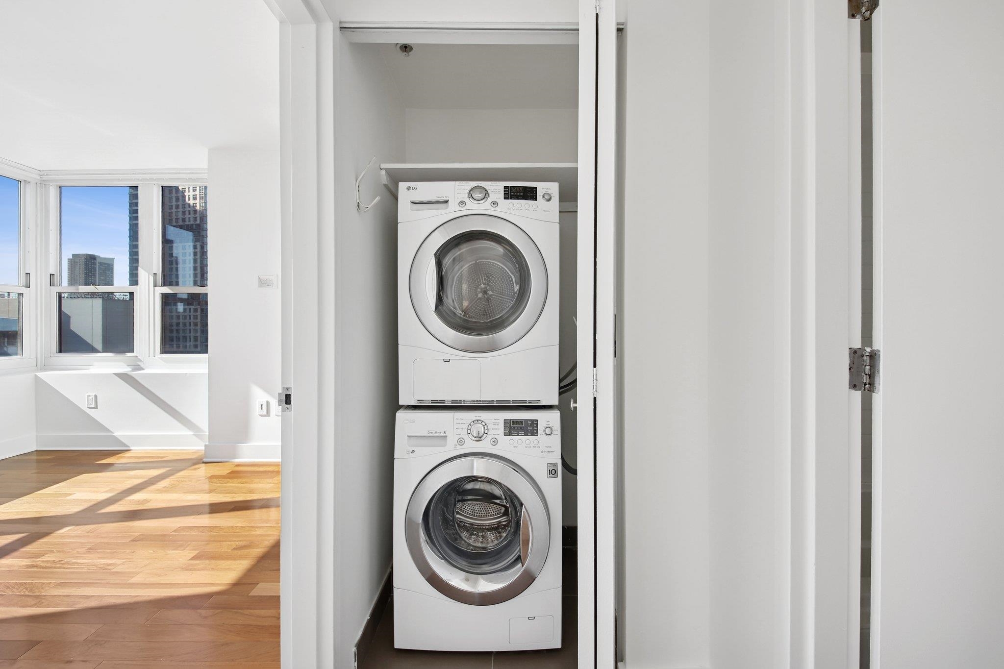 88 MORGAN ST Unit: 1808