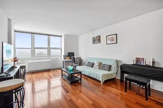 88 MORGAN ST Unit: 3007
