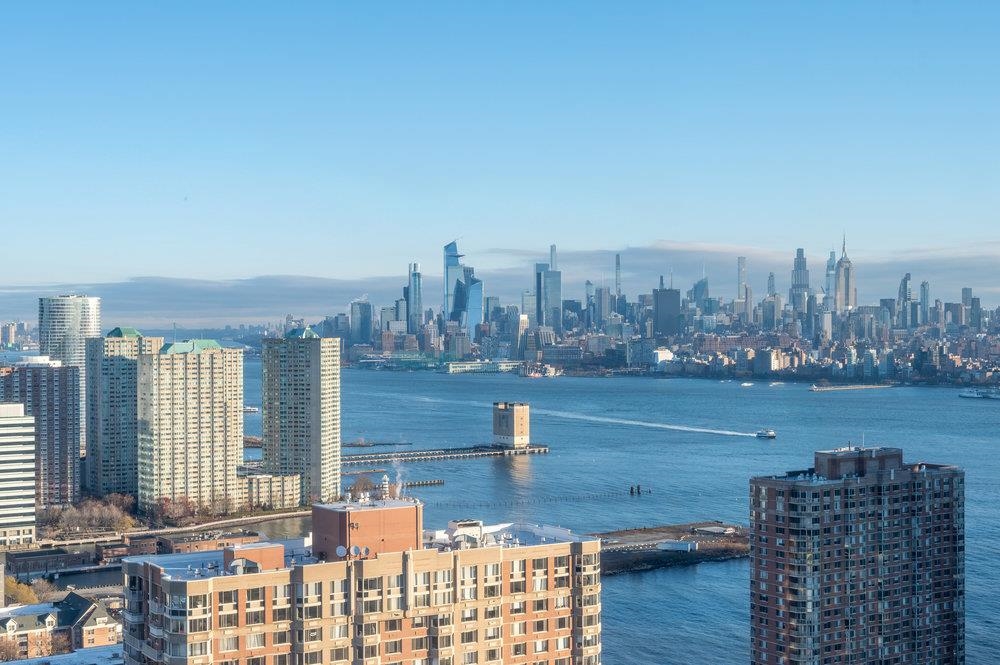 88 MORGAN ST Unit: 3702