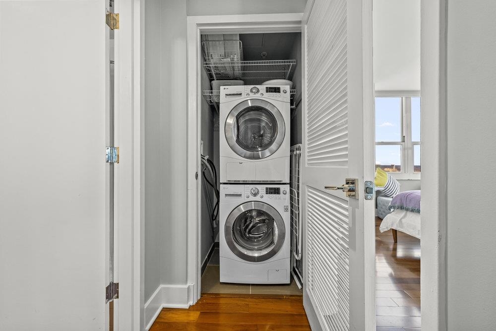 88 MORGAN ST Unit: 3702