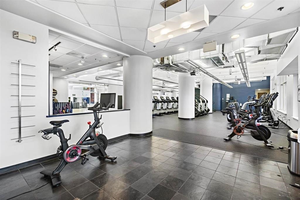 1500 HUDSON ST Unit: 2K